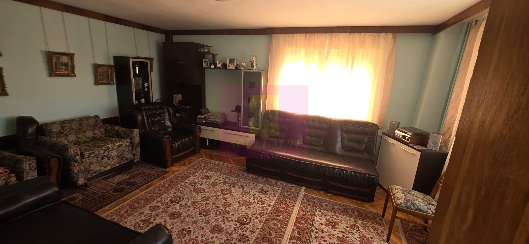 Casa de vanzare cu 6 camere in Busteni - 7