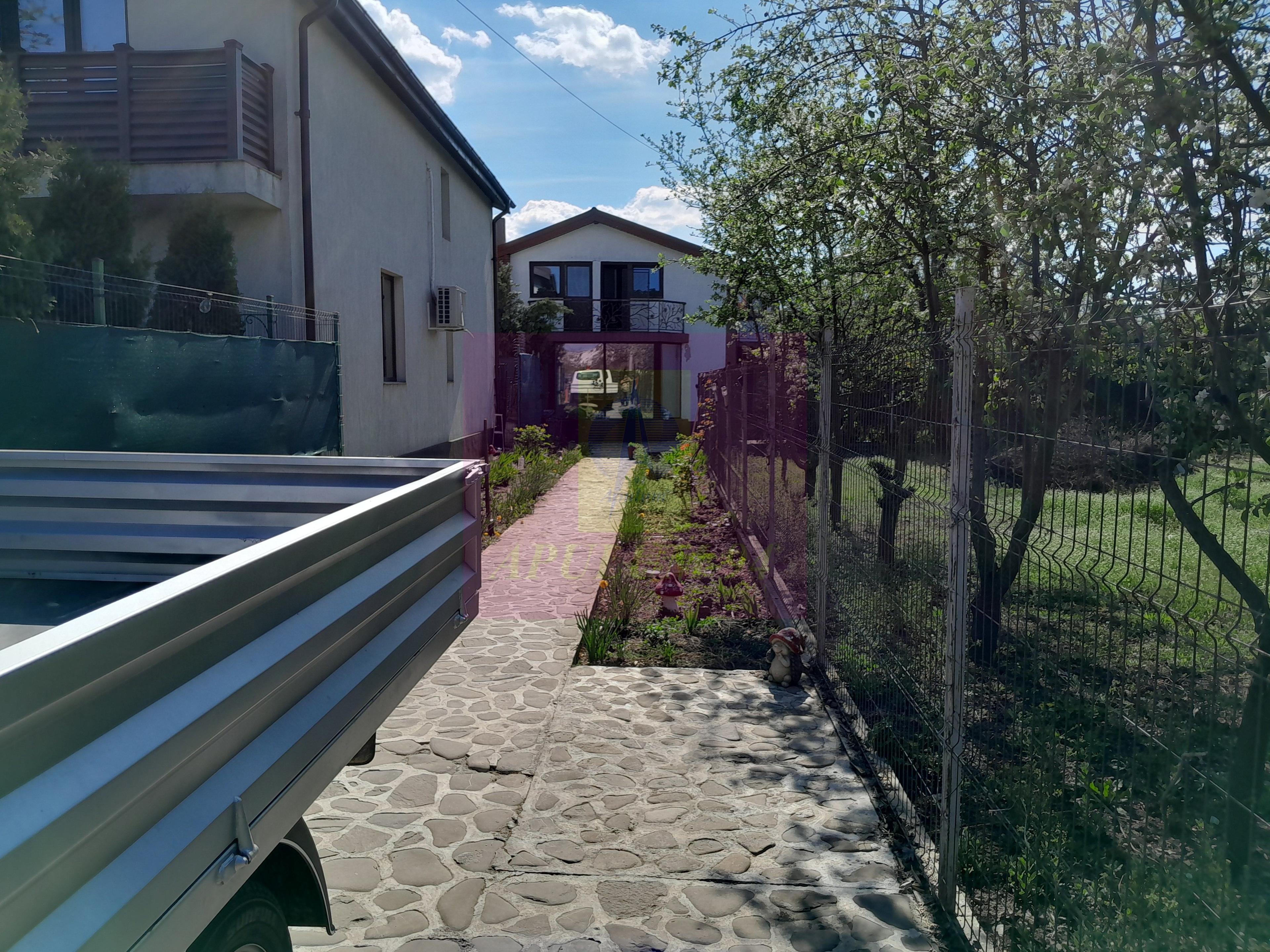 GIURGIU - SE VINDE CASA P+M 5 CAM - 26