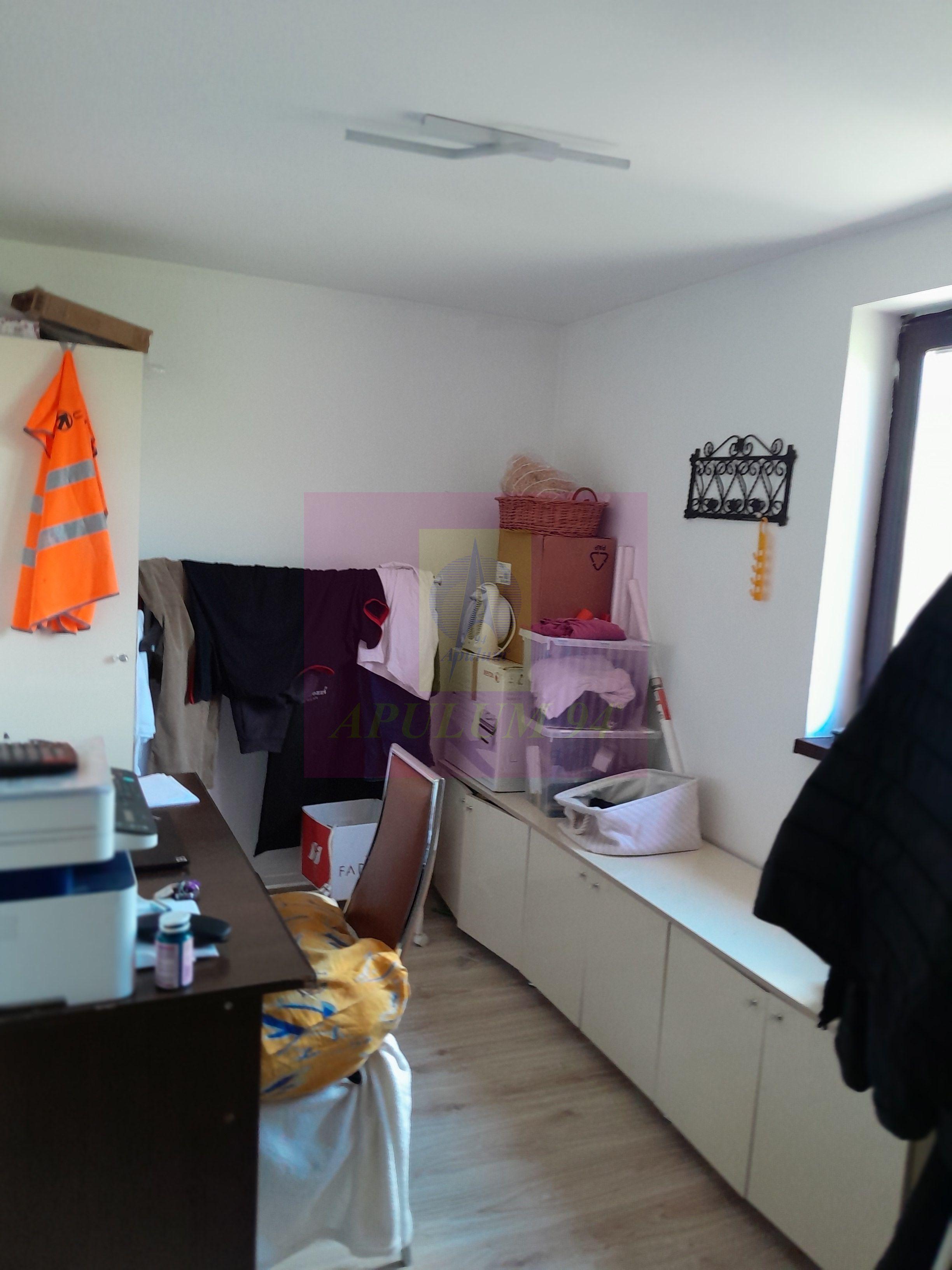 GIURGIU - SE VINDE CASA P+M 5 CAM - 62