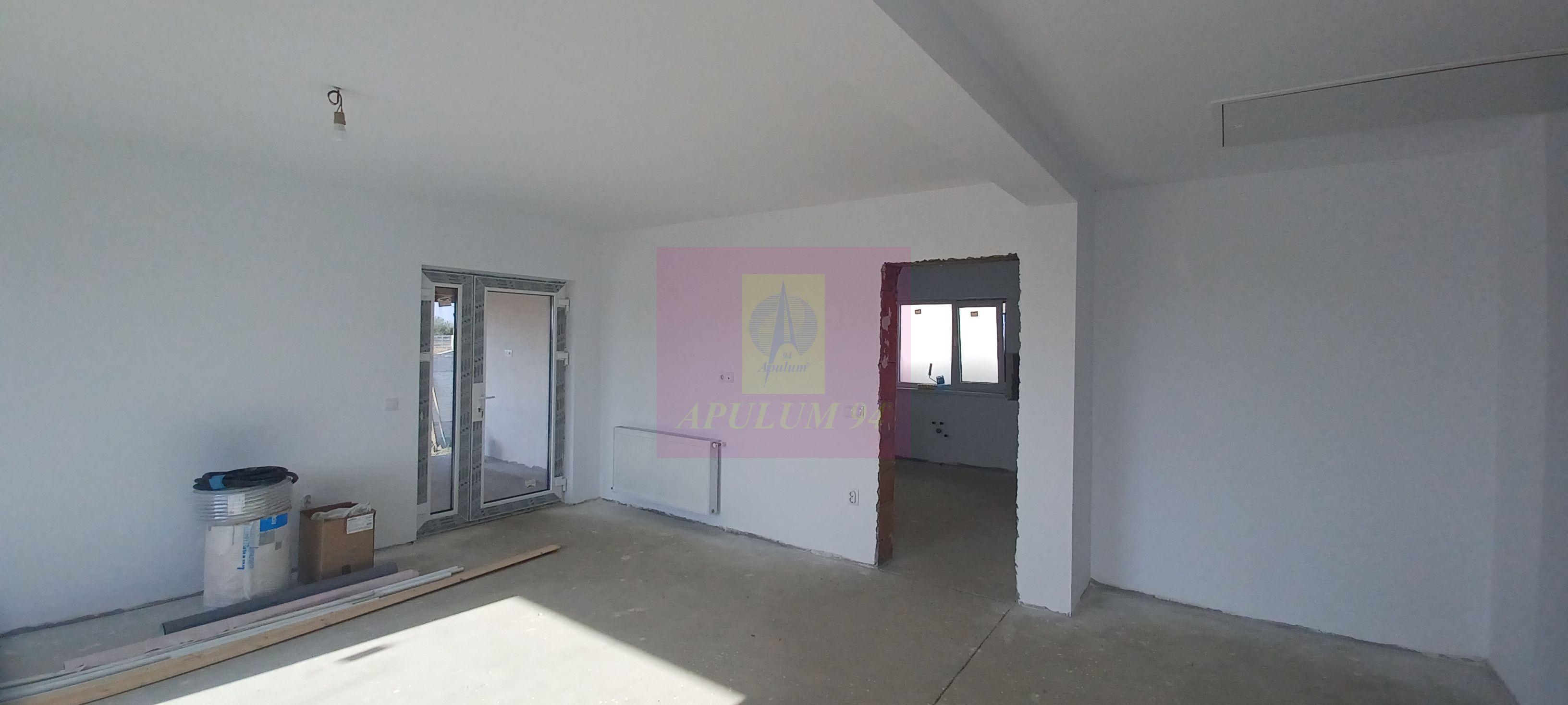 Săbăreni, casă nouă parter 147 mp, curte 400 mp - 6
