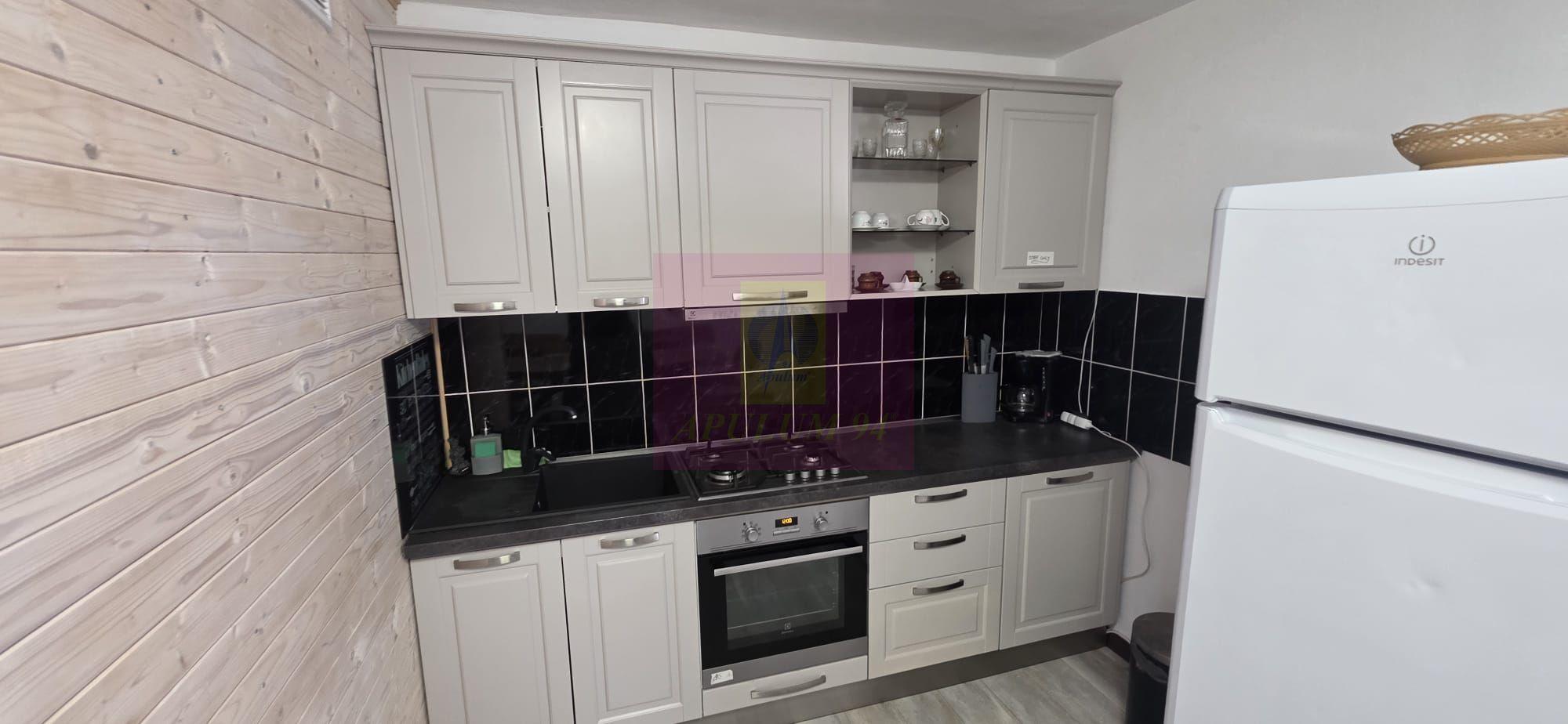 Vila de vânzare cu 8 camere și garaj in Busteni - 5