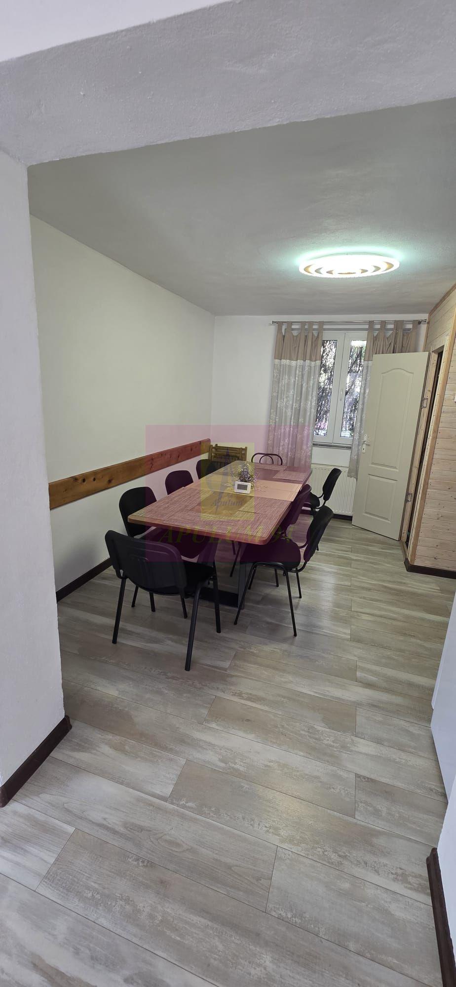 Vila de vânzare cu 8 camere și garaj in Busteni - 7
