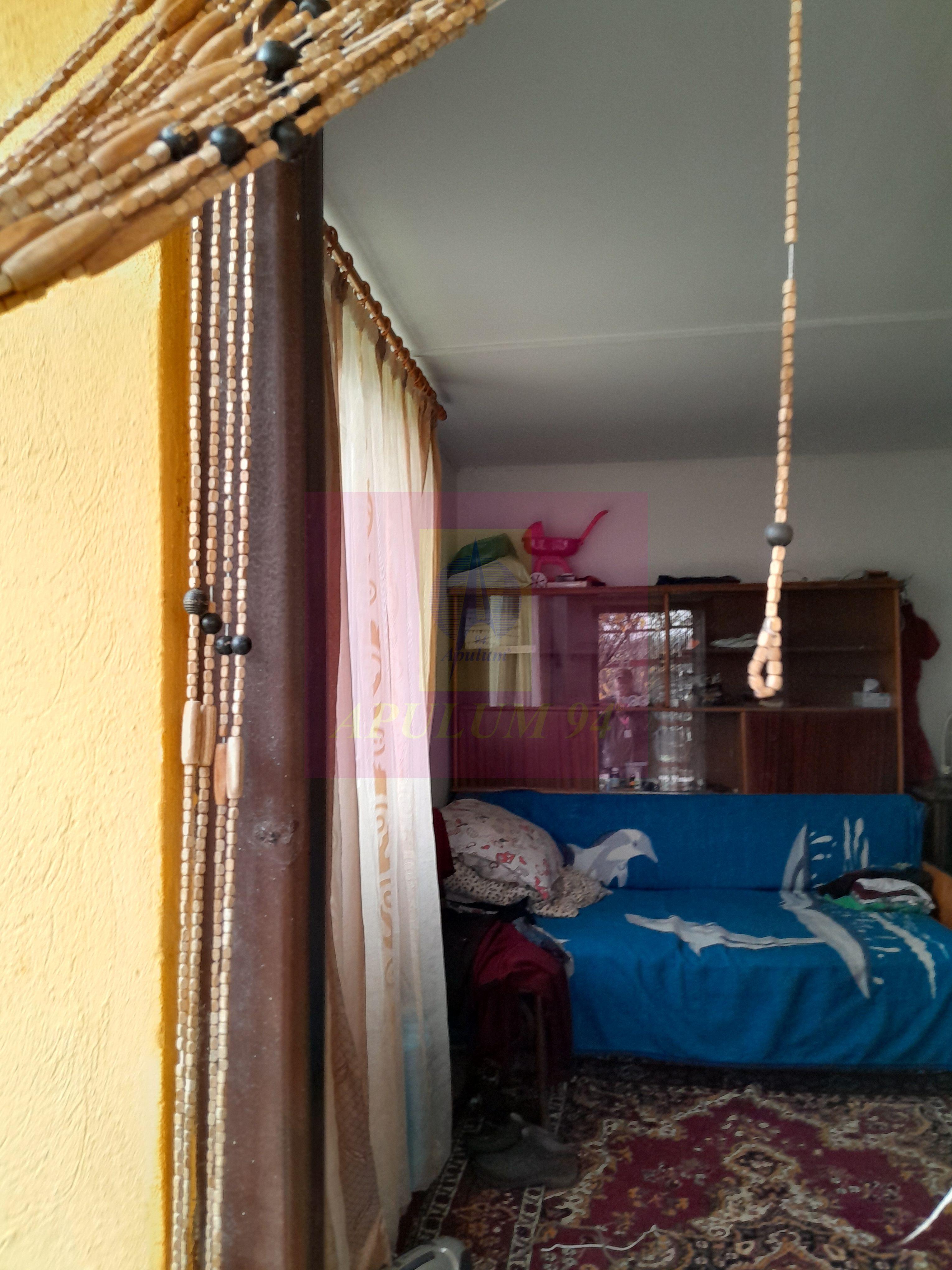 BARCANESTI (IL) - SE VINDE CASA + TEREN 16K MP - 37