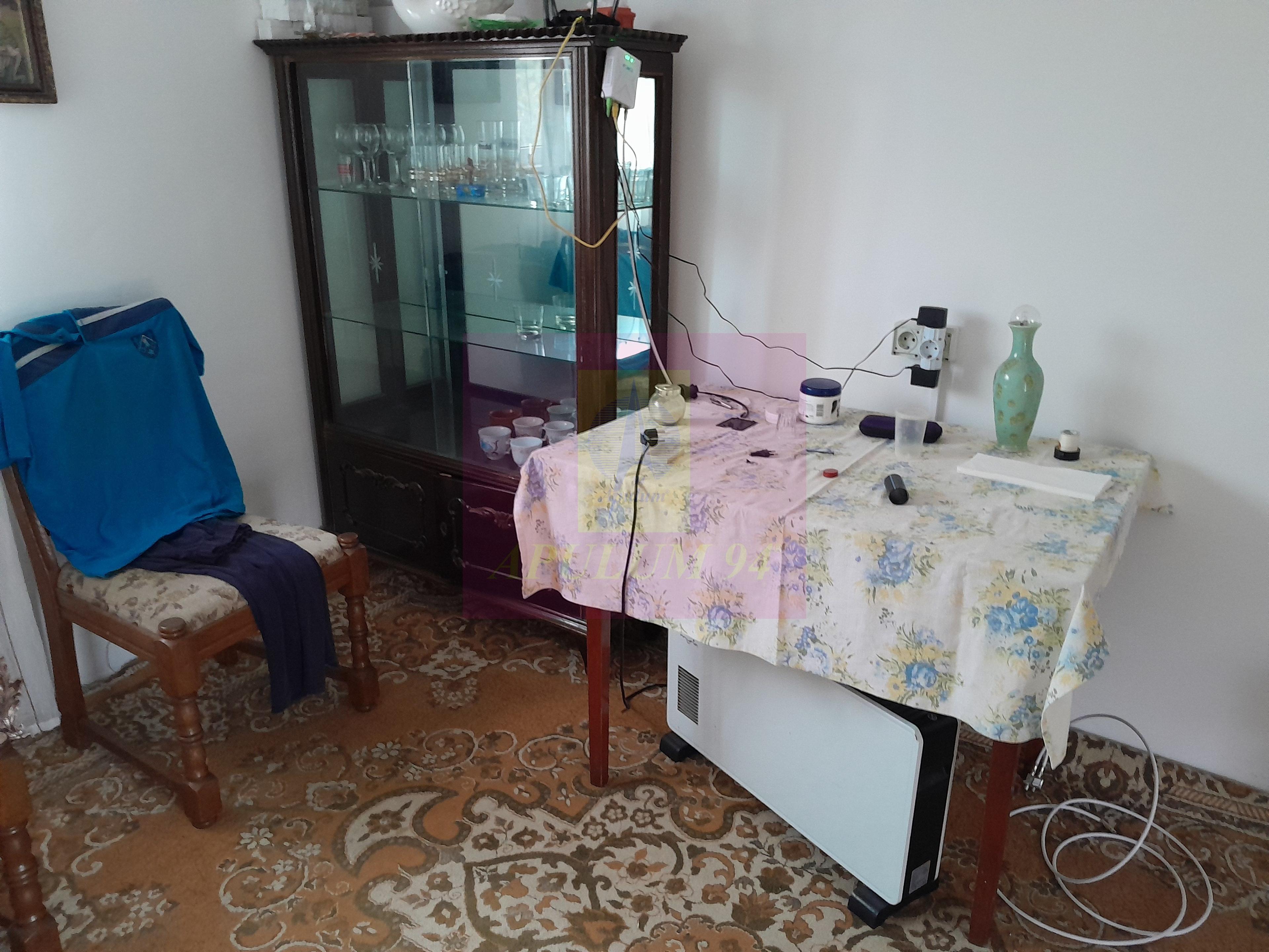 BARCANESTI (IL) - SE VINDE CASA + TEREN 16K MP - 40