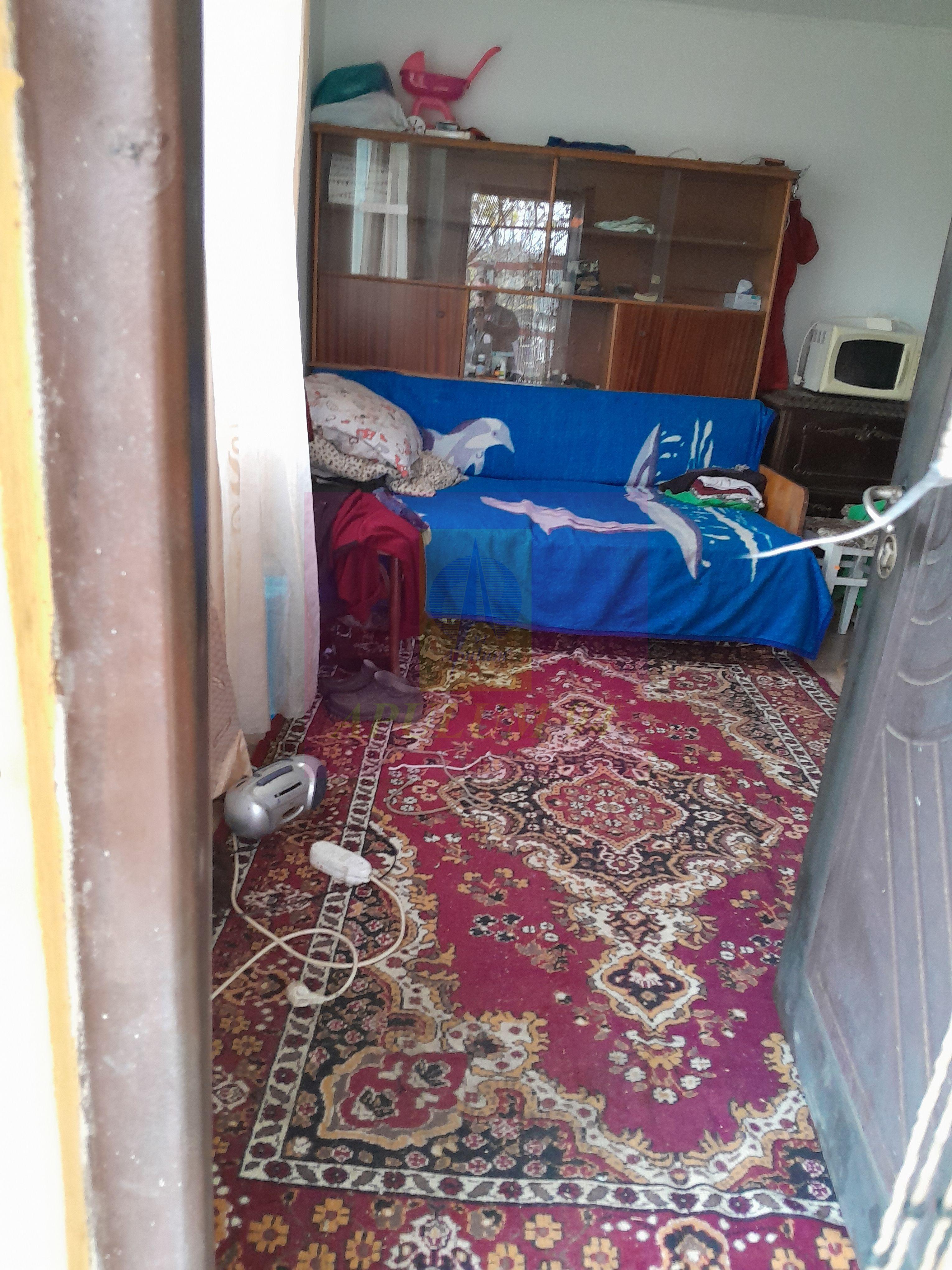 BARCANESTI (IL) - SE VINDE CASA + TEREN 16K MP - 49