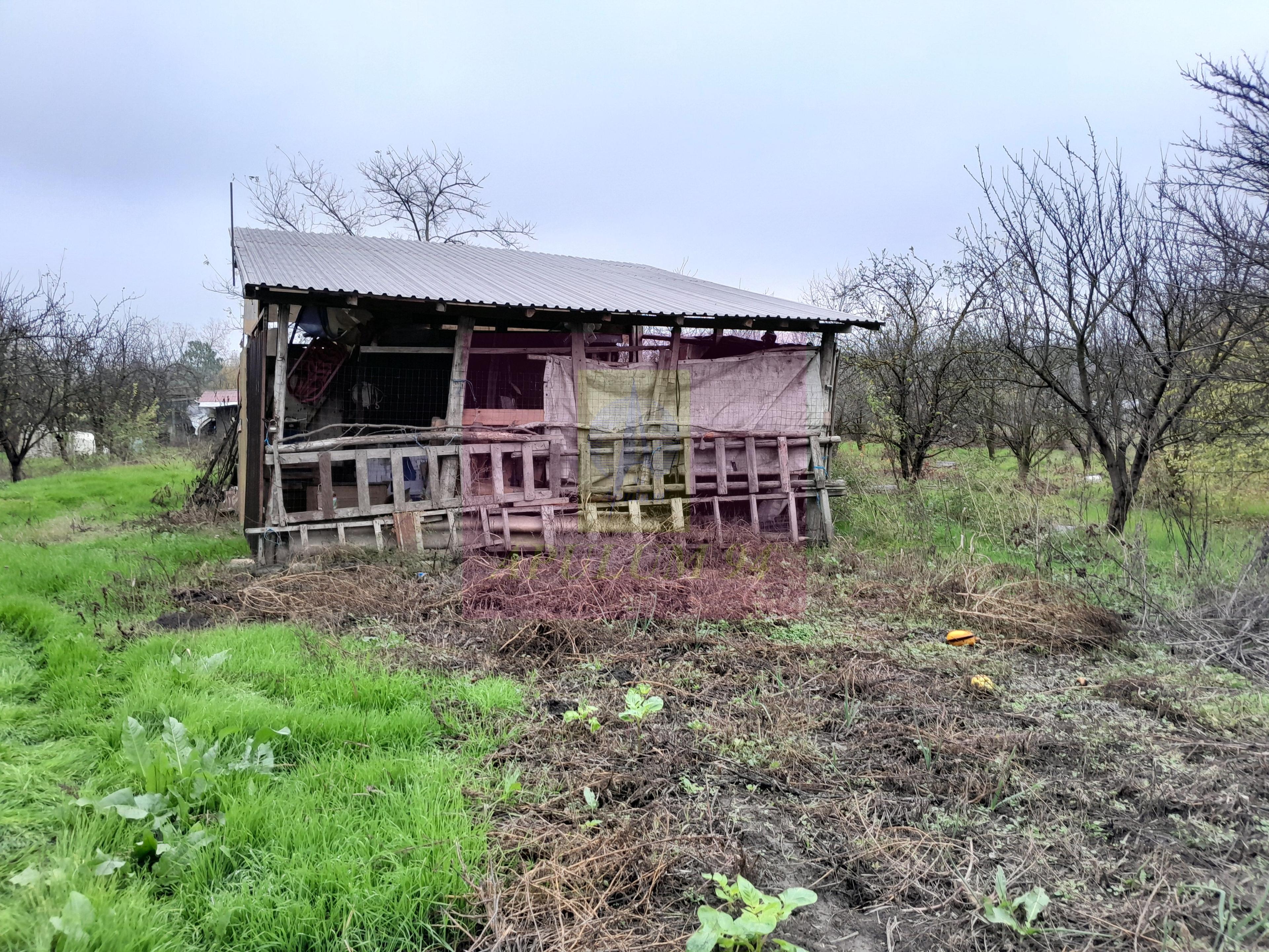 BARCANESTI (IL) - SE VINDE CASA + TEREN 16K MP - 9