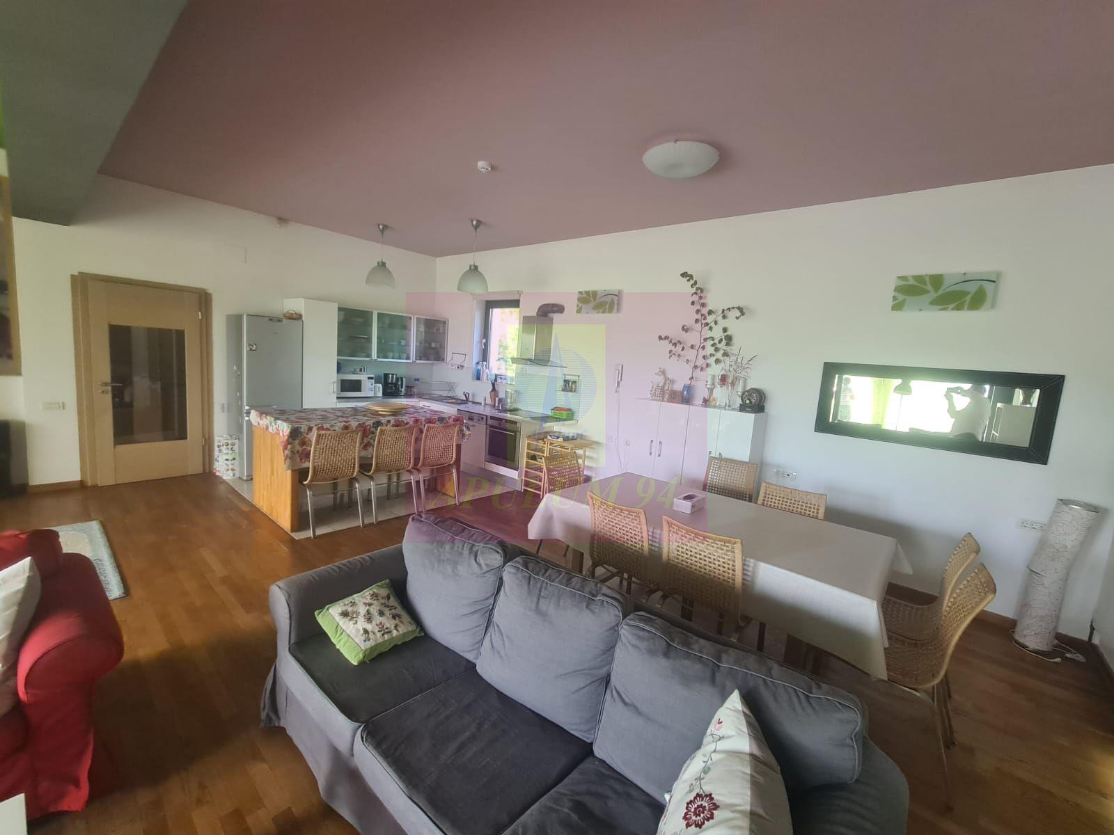 Vila de vanzare cu 6 camere in Cornu (teren 6.600 mp) - 6