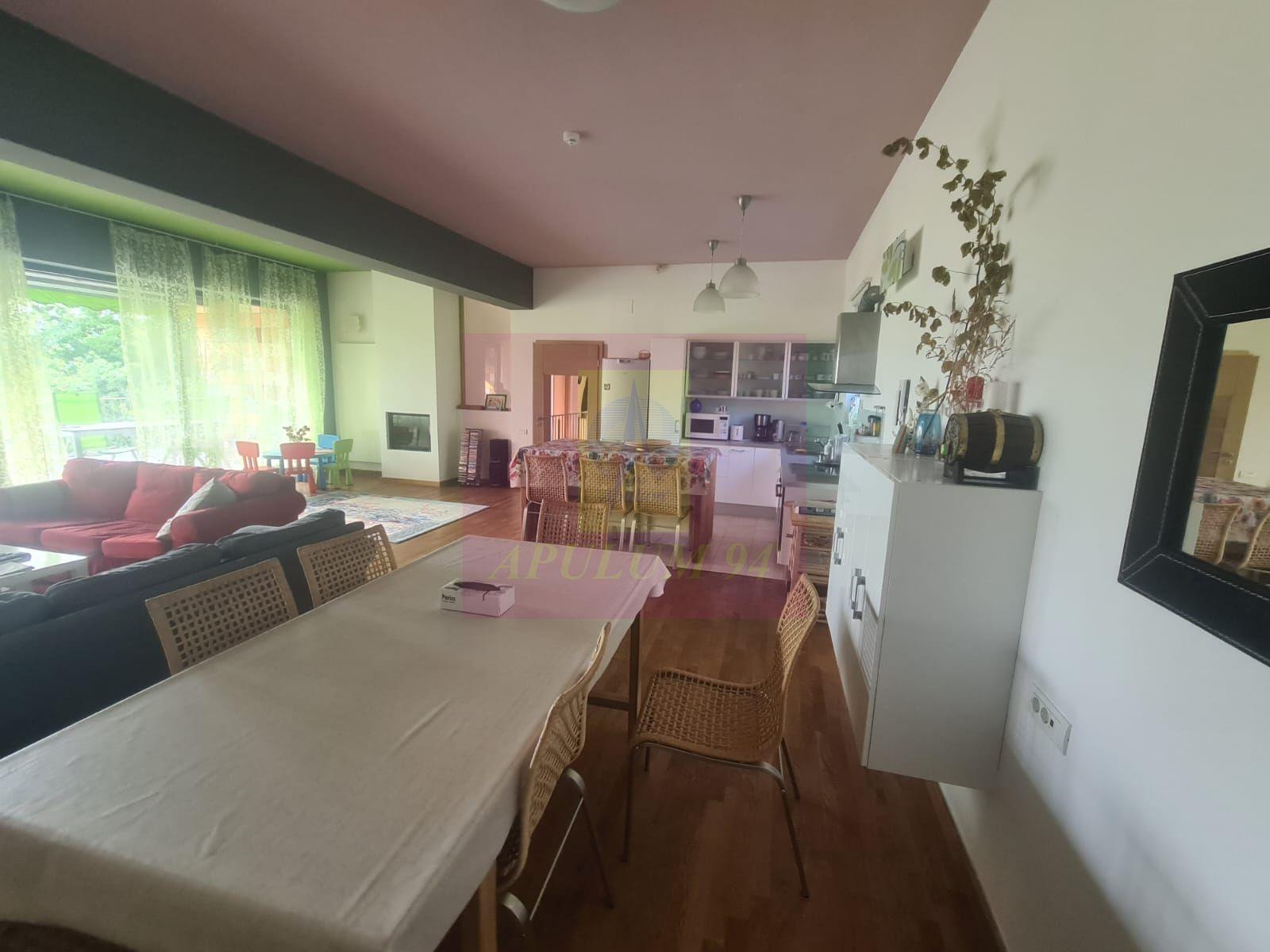 Vila de vanzare cu 6 camere in Cornu (teren 6.600 mp) - 7