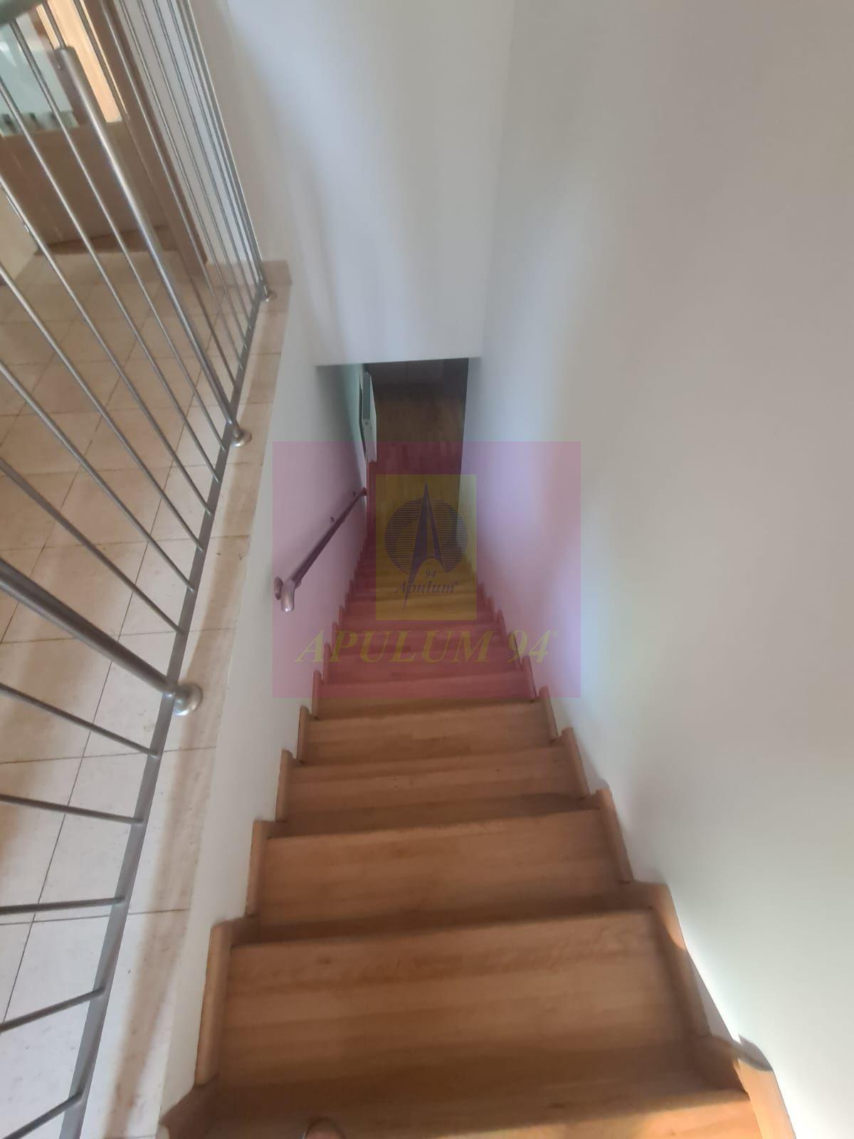 Vila de vanzare cu 6 camere in Cornu (teren 6.600 mp) - 34