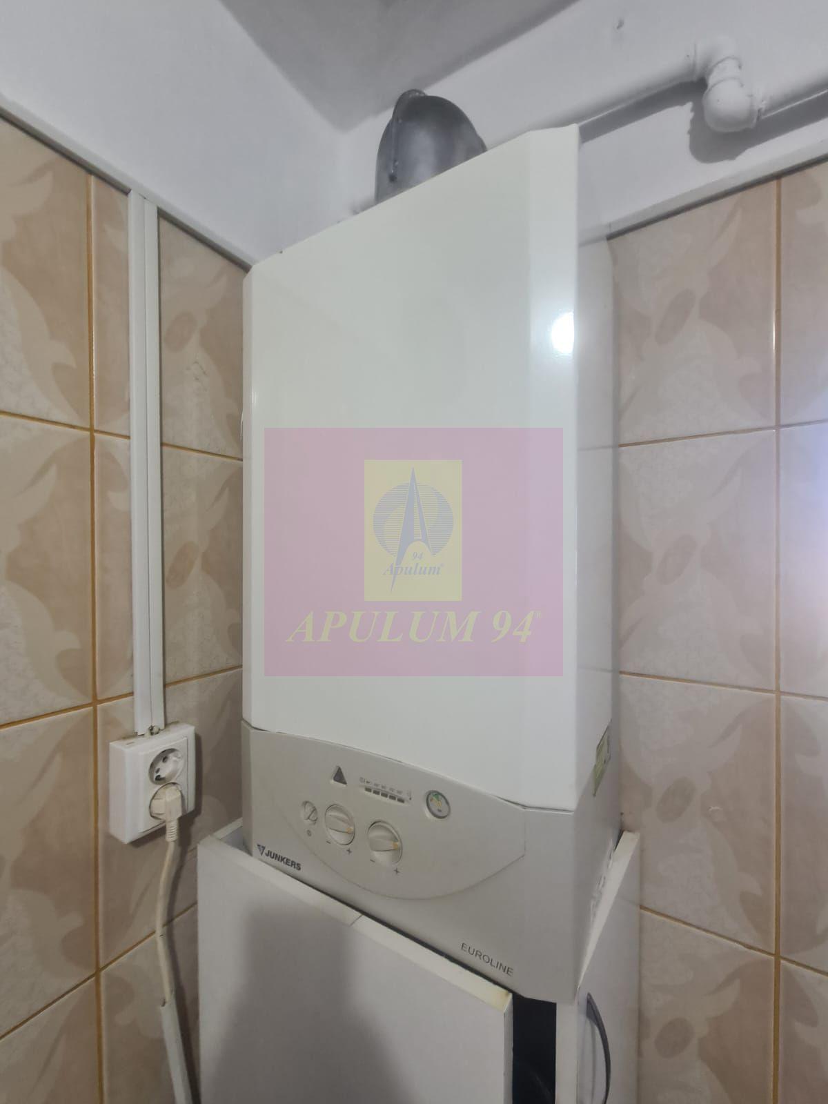 Apartament cu 3 camere de vanzare in Campina - Zona Centrala - 9