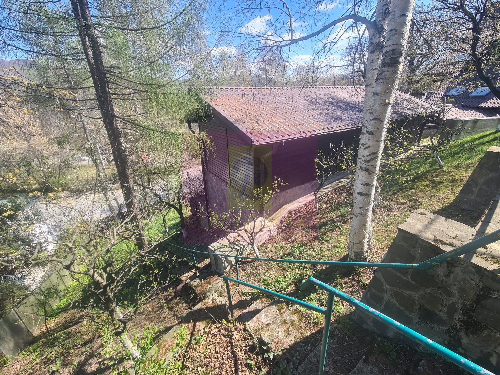 Vila de vanzare in Breaza - Zona Breaza de Sus - 80