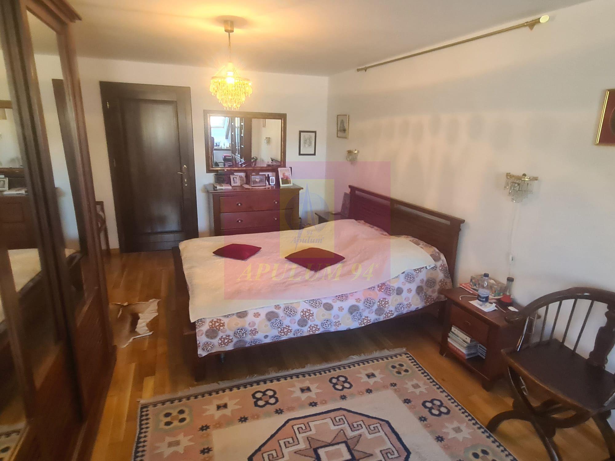 Vila de vanzare in Breaza - Zona Breaza de Sus - 41