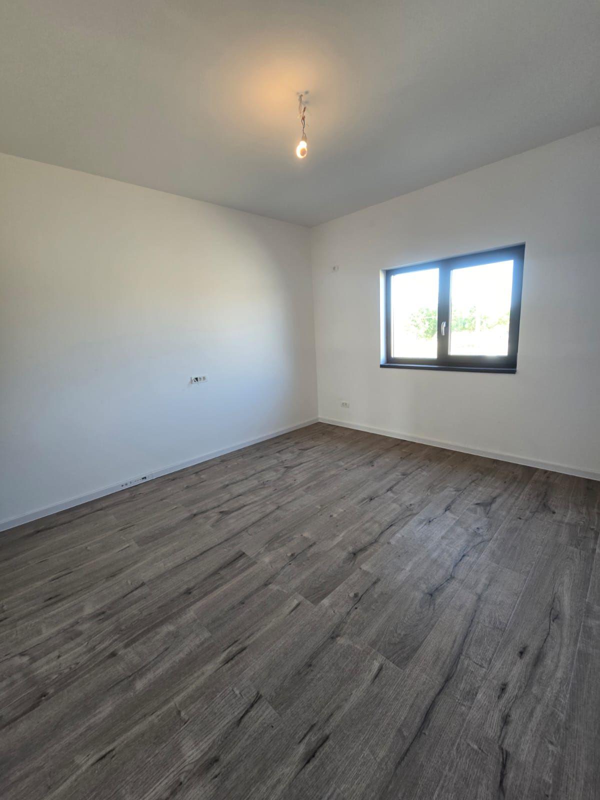 Duplex de vânzare în Timișoara, zona Metro 2 | 3 dormitoare, 2 băi - 12