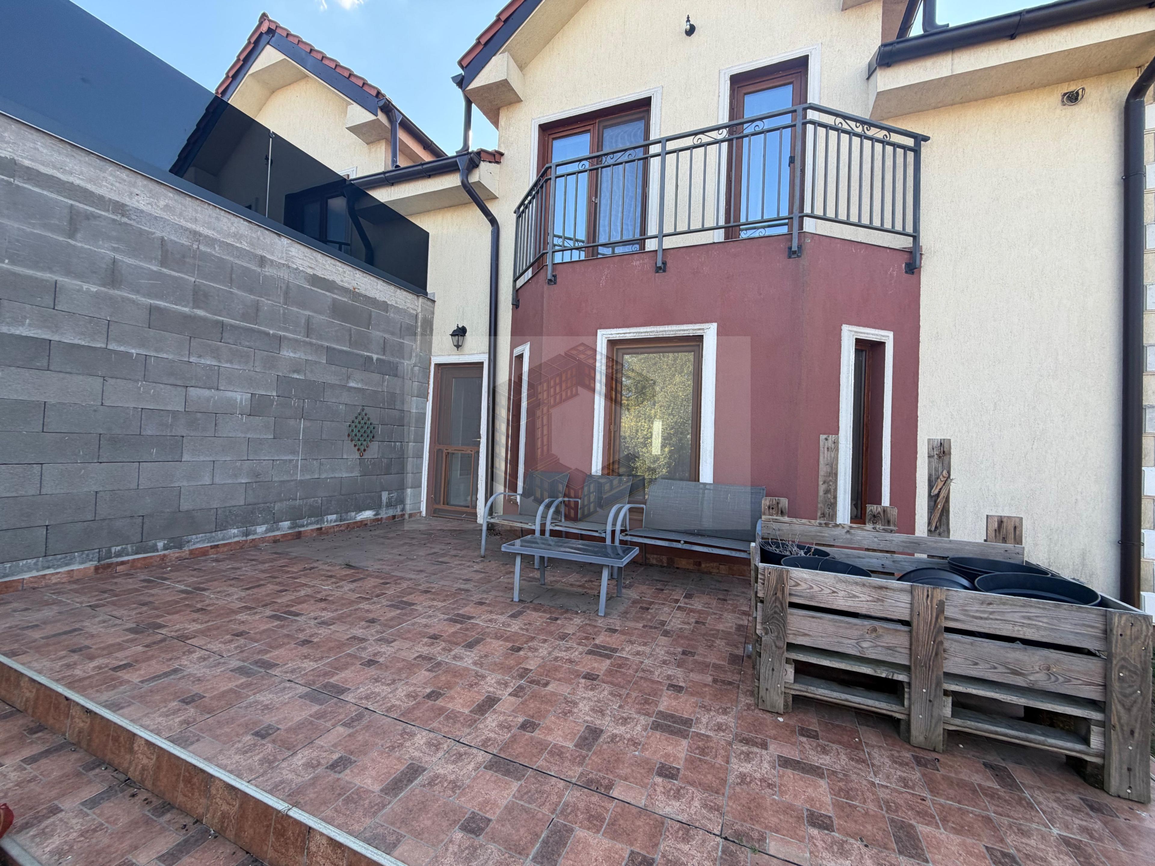 Duplex de vanzare,4 camere si 3 bai, acces auto, Dumbravita - 21