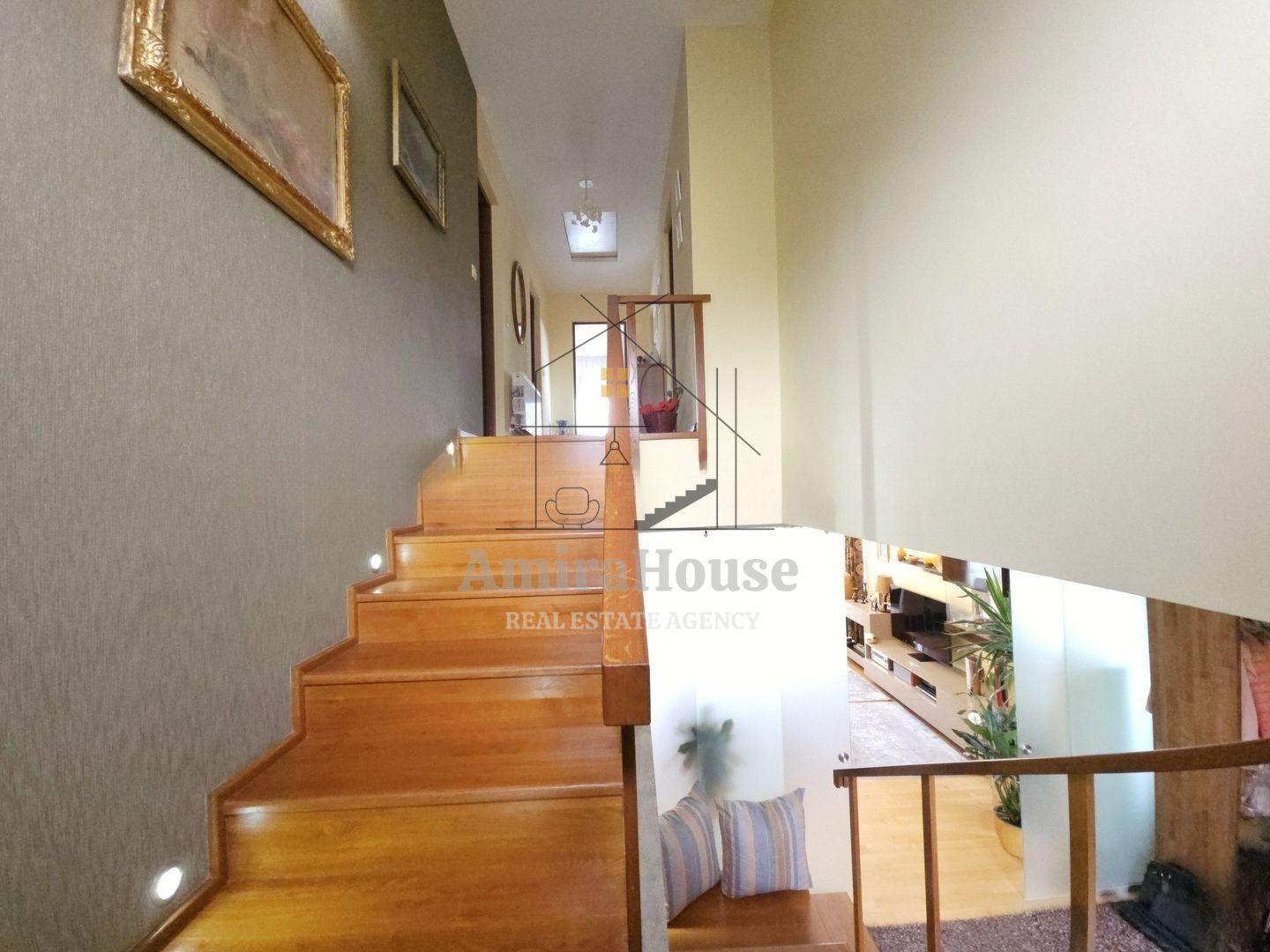 Casa individuala 5 camere, teren 600 mp, finisata, 167 mp utili zona str Oasului - 20
