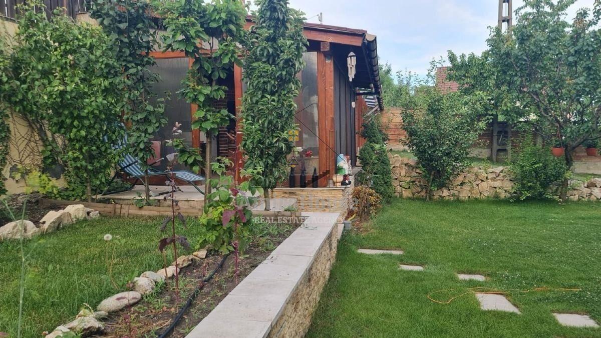 Casa individuala 5 camere, teren 600 mp, finisata, 167 mp utili zona str Oasului - 34