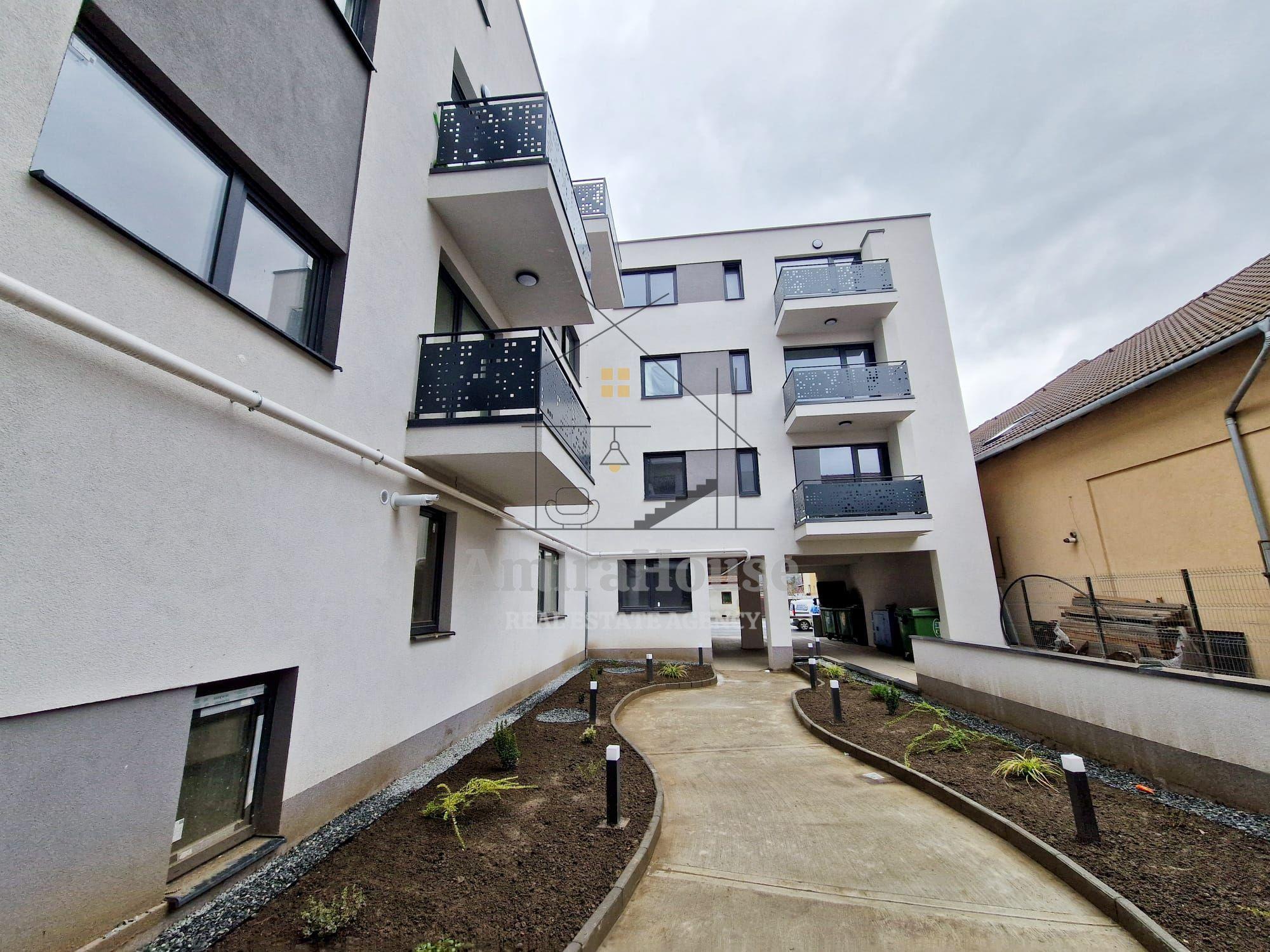 Apartament 3 camere CF, finisat etaj 2, parcare subterana, str Traian Vuia - 24