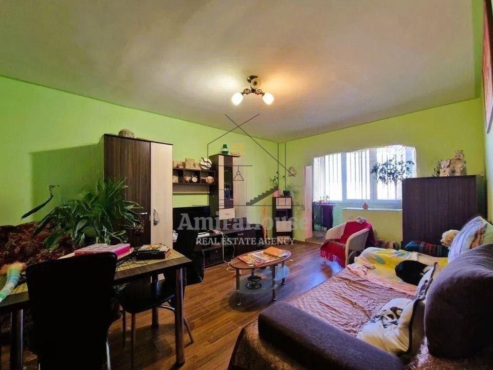 Apartament 3 camere la etajul 3 Intre Lacuri - 8