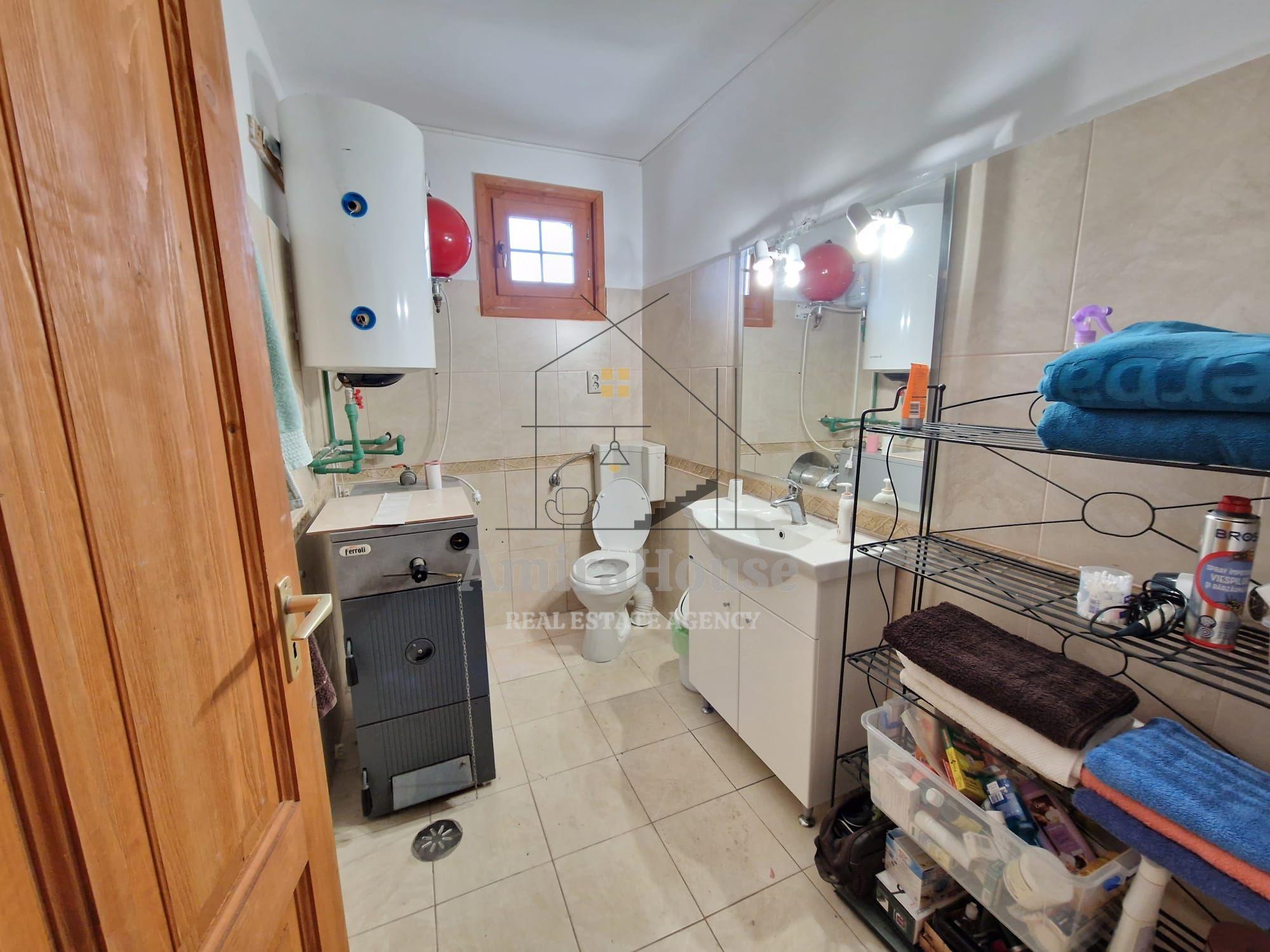 Casa din lemn D+P+M de 400 mp utili si teren 3.000 mp zona Faget - 26