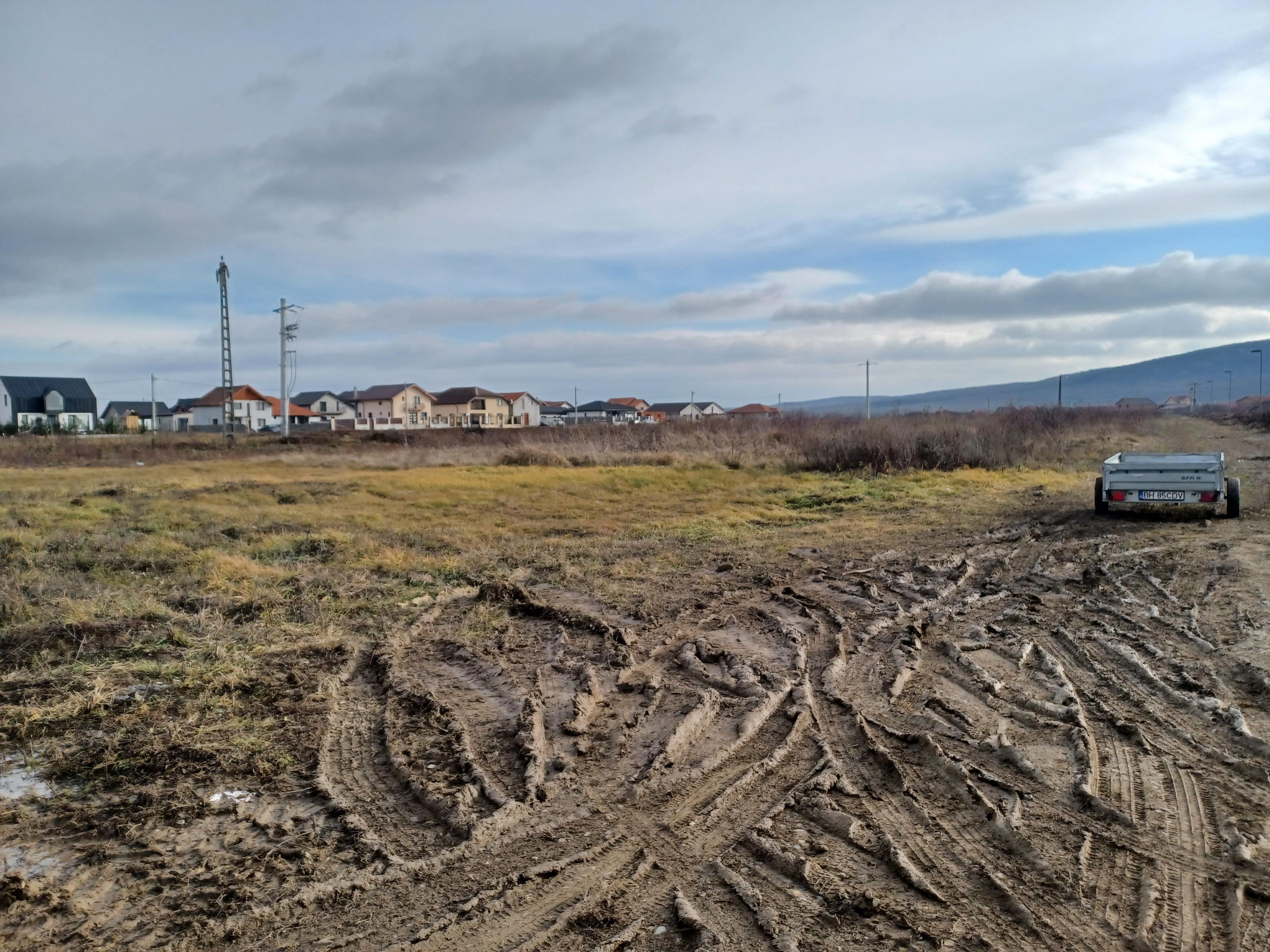 Parcela casă, 812 mp, Rontău. 42 000 E. Comision 0. - 6