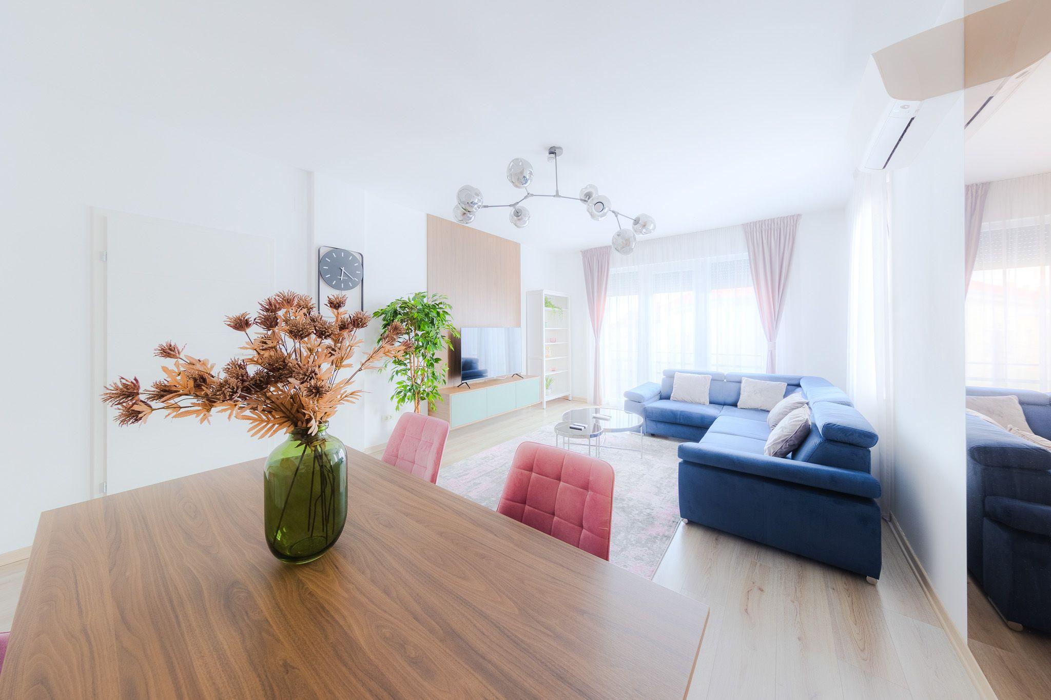 Apartament 3 camere, ultracentral, Oradea. 287 000 E. Comision 0 - 15