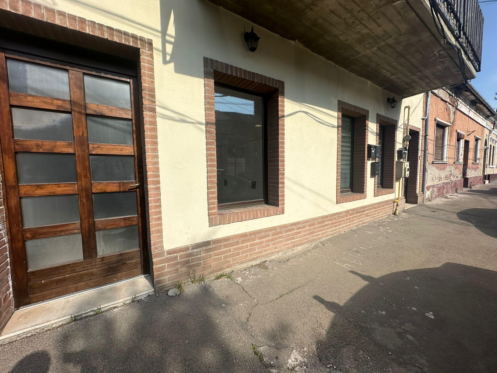 Spațiu pentru birouri, central, Oradea - 1