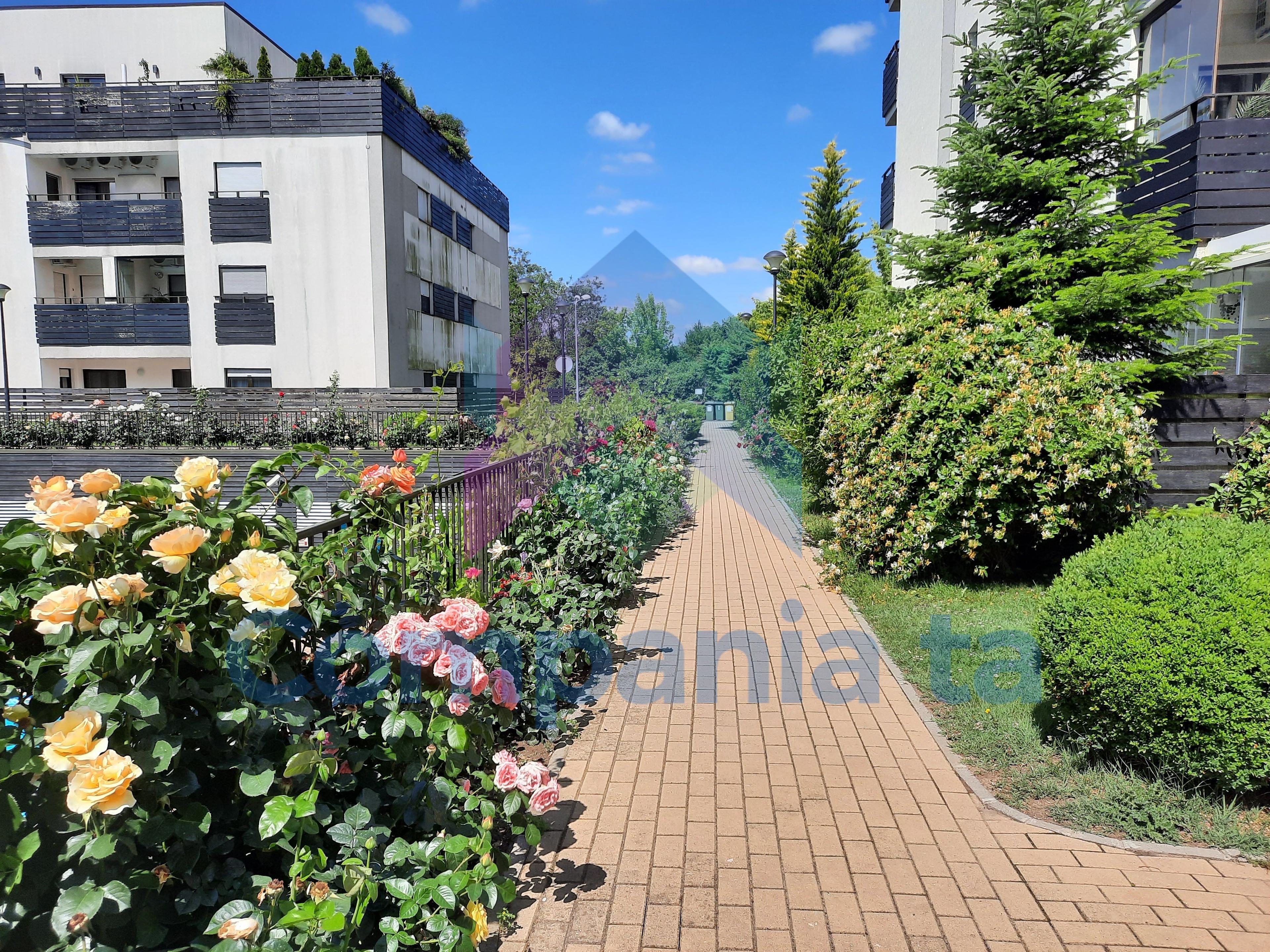 Cumpara VILA FAMILIEI TALE - 1