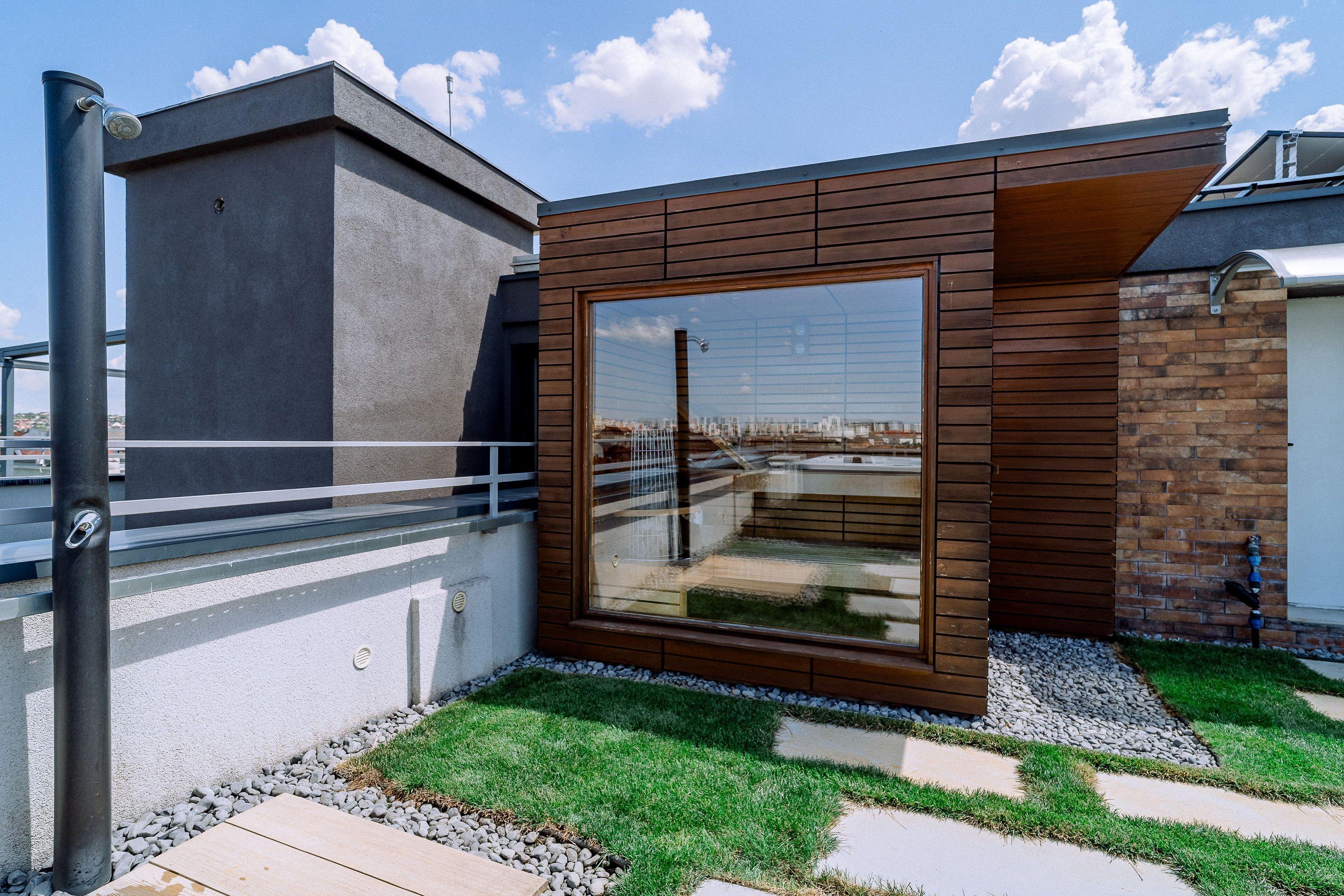Penthouse 4 camere, ultracentral, Oradea. 800 000 E. Comision 0 - 23