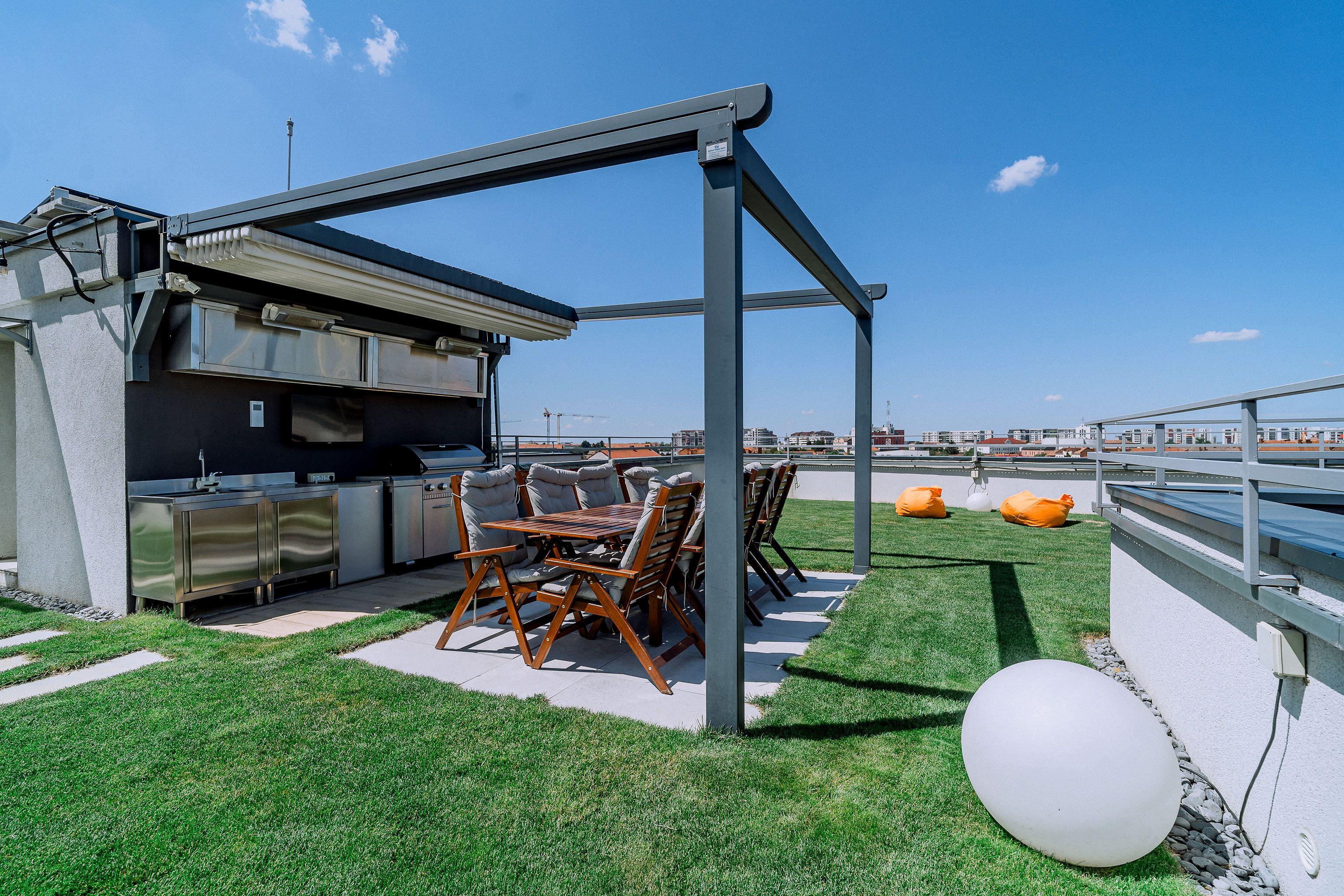 Penthouse 4 camere, ultracentral, Oradea. 800 000 E. Comision 0 - 28
