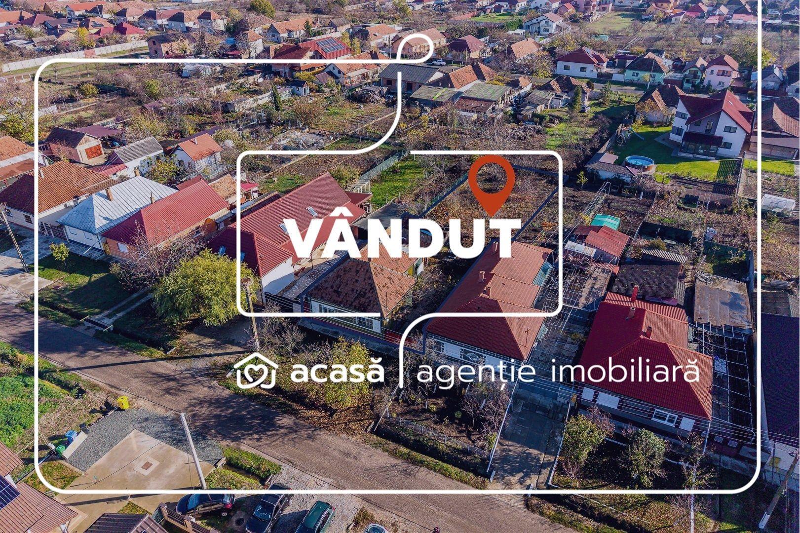 VANDUT! Casa din caramida 3 camere - Teren 755 mp - Livada, Arad - 1