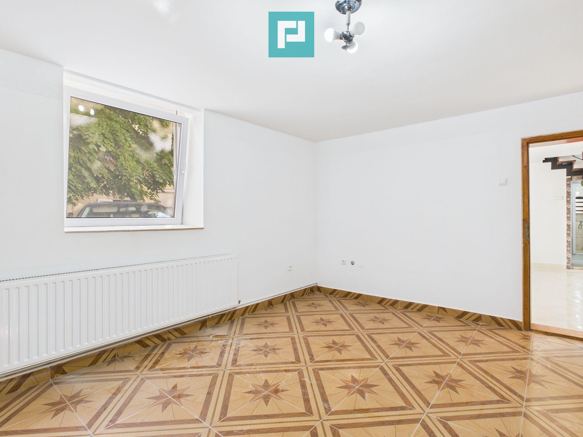 Apartament 4 camere, Bulevardul Revoluției - 11