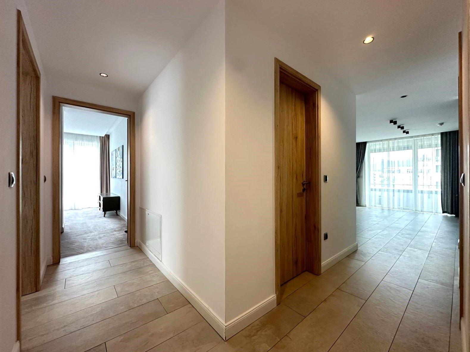 Inchiriem penthouse LUX 4 camere cu terasa de 122 mp zona Coresi - 17