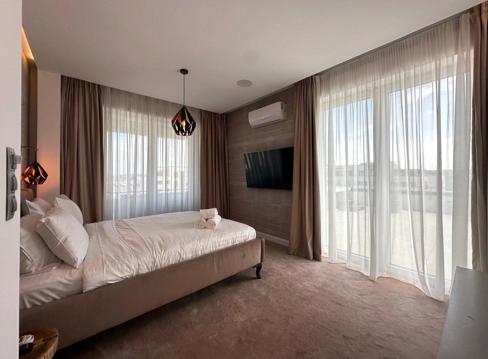 Inchiriem penthouse LUX 4 camere cu terasa de 122 mp zona Coresi - 22