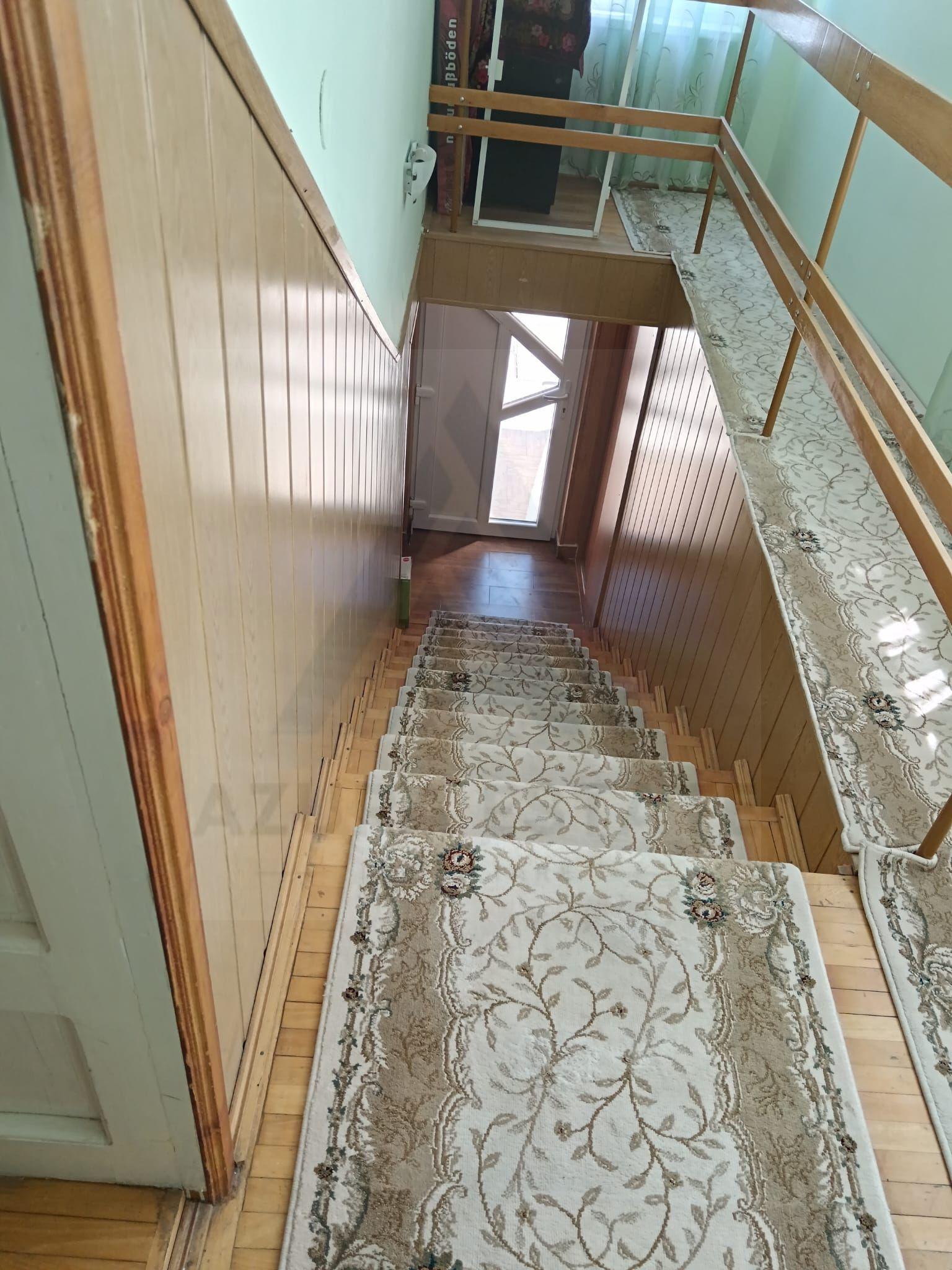 Casa individuala cu 6 camere garaj 22 mp si 650 mp teren in Piata Cluj - 13