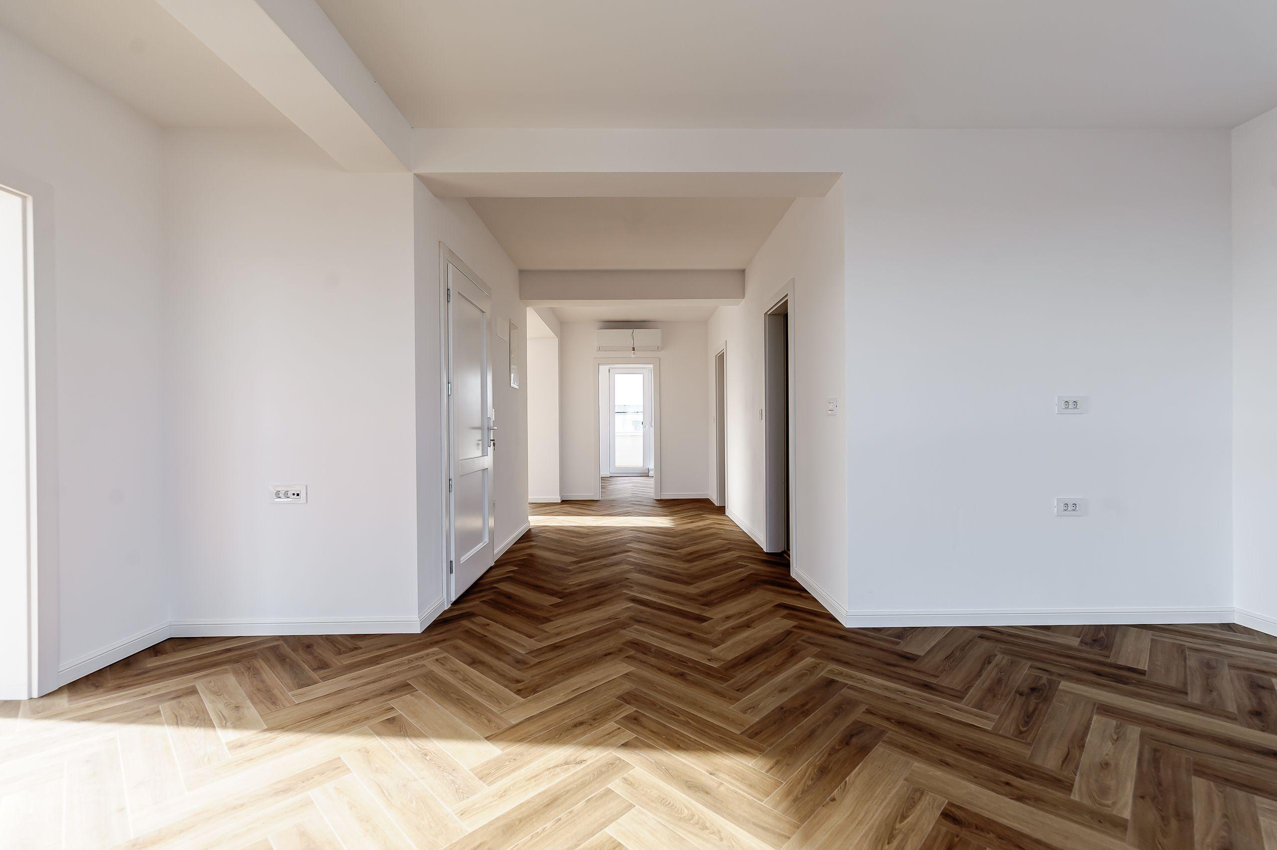 Clădire nouă P+2 cu showroom și birouri în Arad - 6