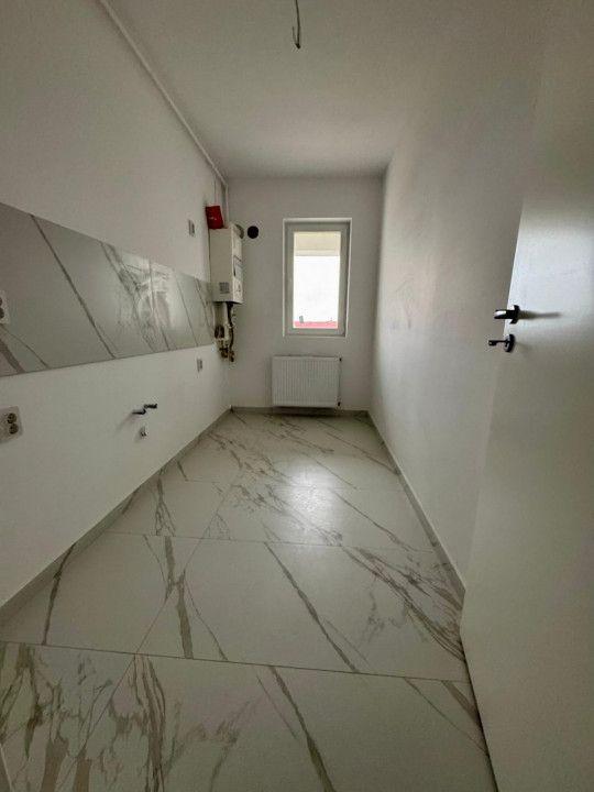 Garsoniera cartier Militari Residence - mutare imediata!! - 4