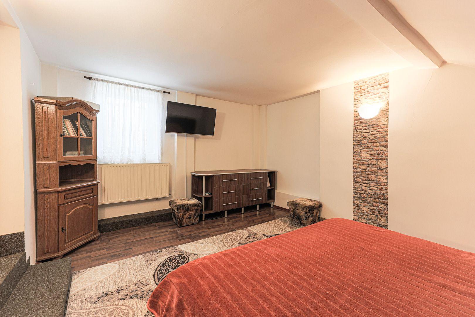 Apartament cu 2 camere la curte comună, pe str. Barabas Bela - 7