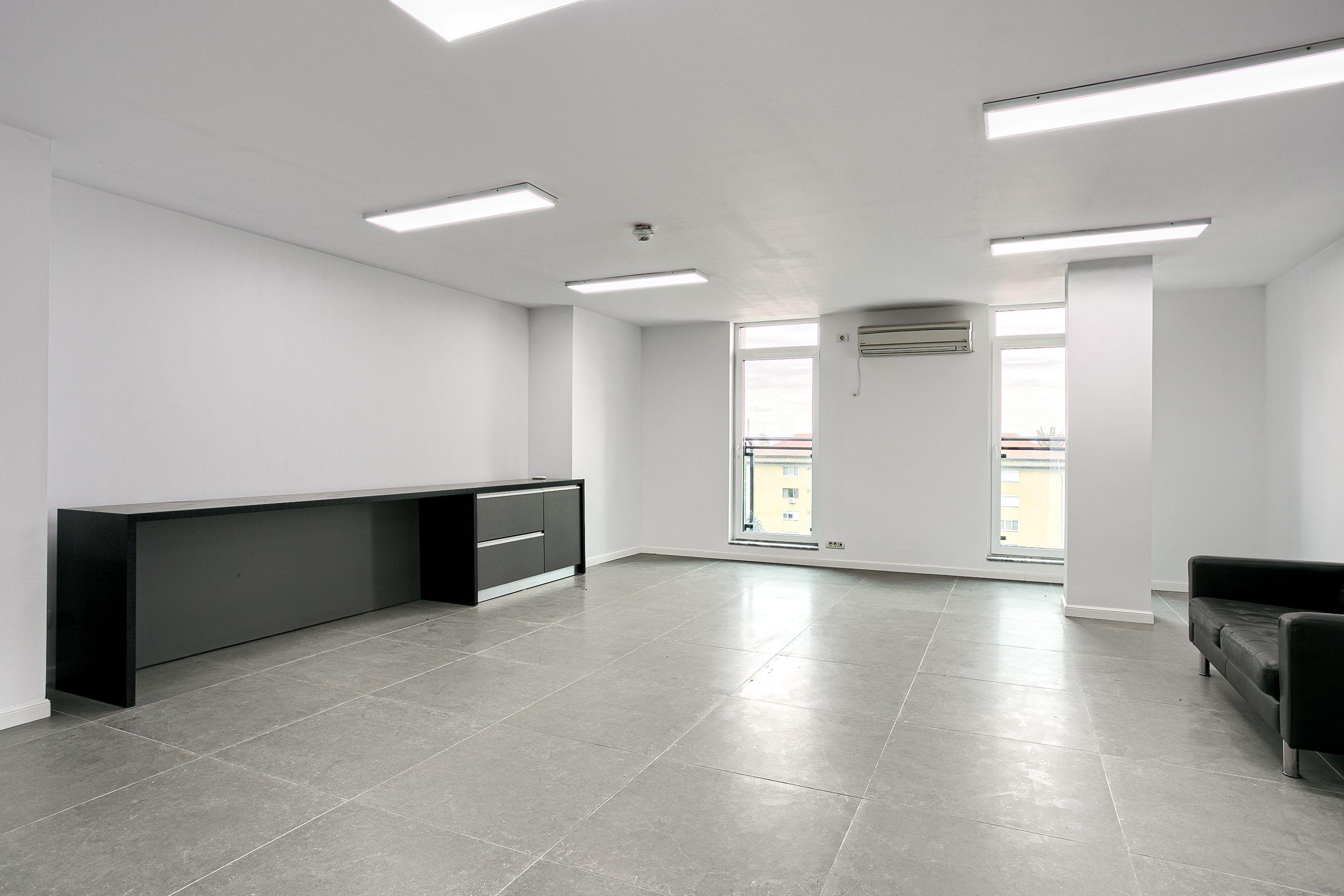 Birou premium de 57 mp de închiriat – Arad Plaza, ultracentral - 2