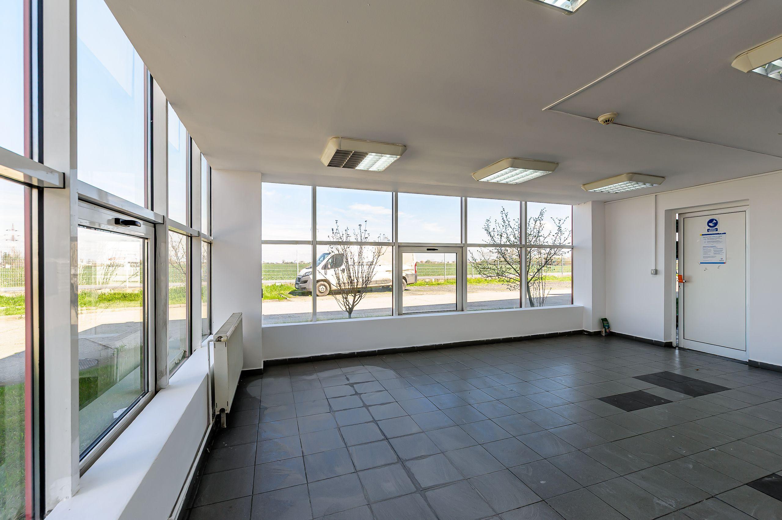 Hală industrială de vânzare 3495 mp în Arad - 4