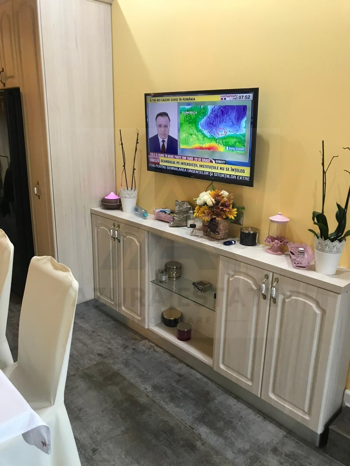 Case moderne x 2 cu 315 mp utili impreuna si teren 500 mp in Terezian - 21