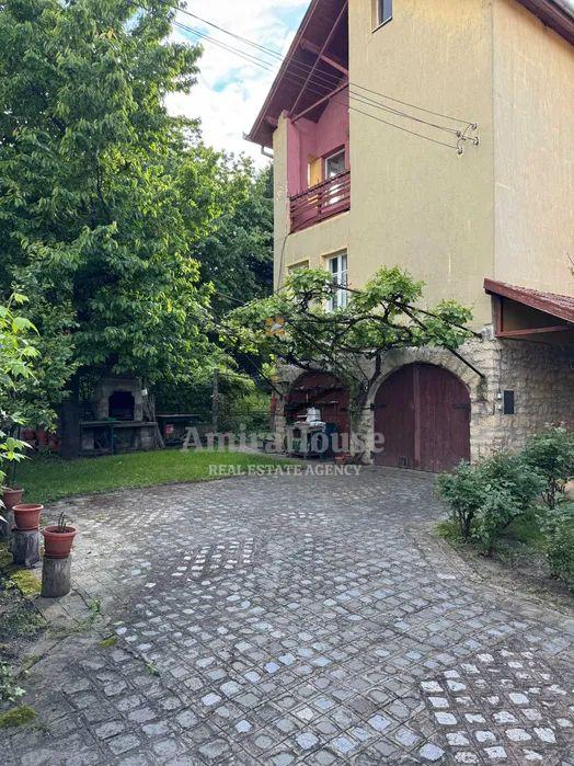 Casa de vanzare zona Amos Francu cartier A. Muresanu - 1