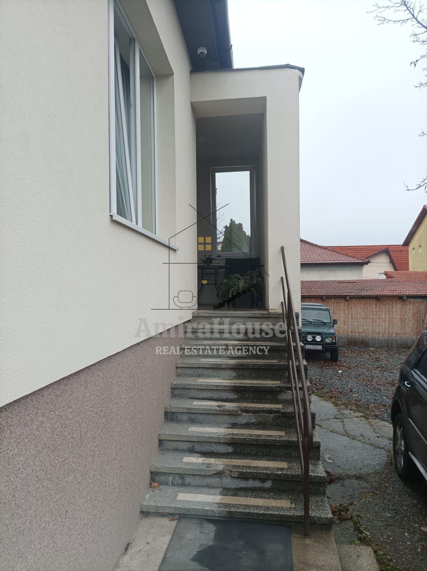 Casa individuala renovata Andrei Muresanu - 10