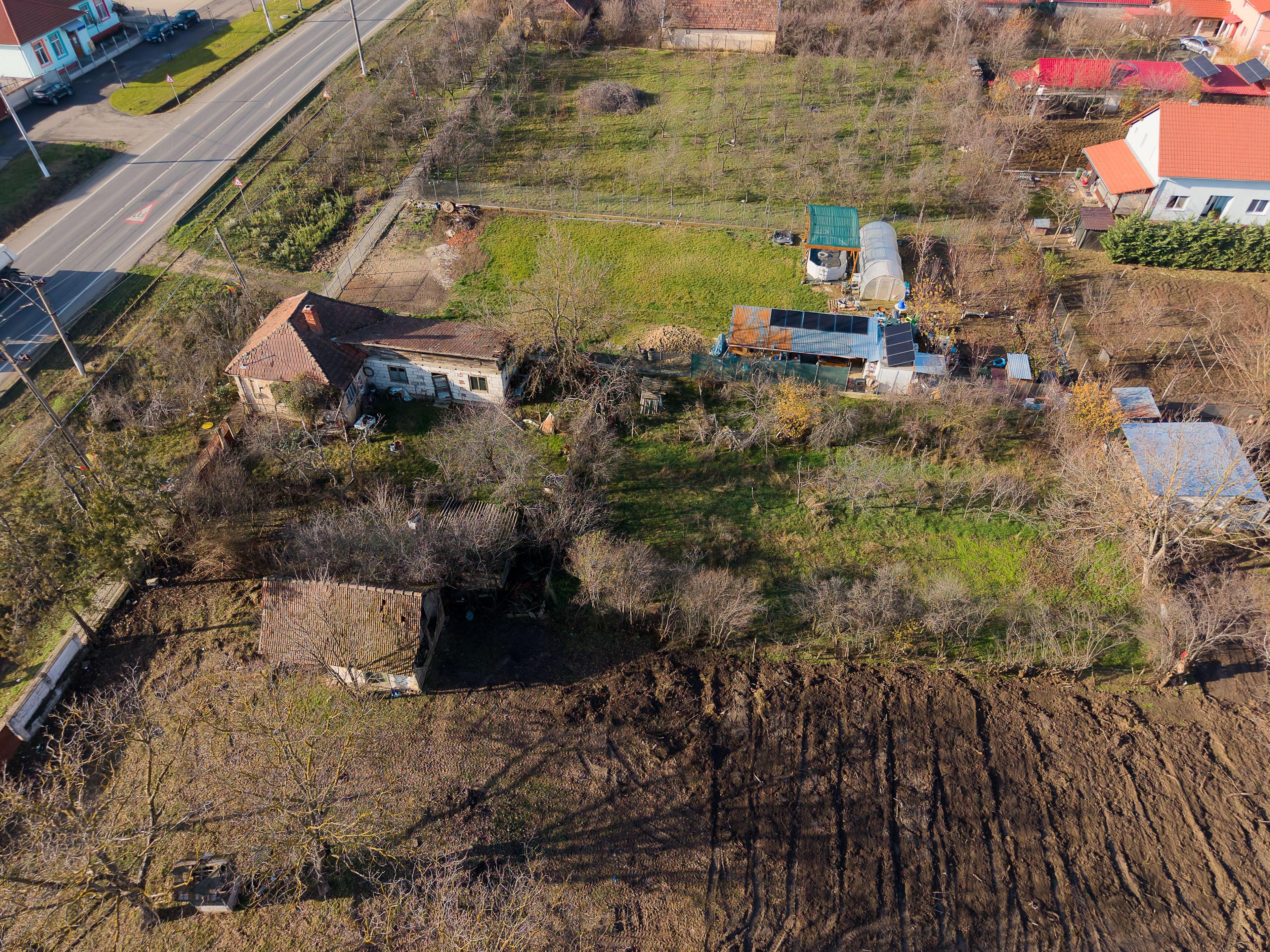 Casă – Teren intravilan - 3