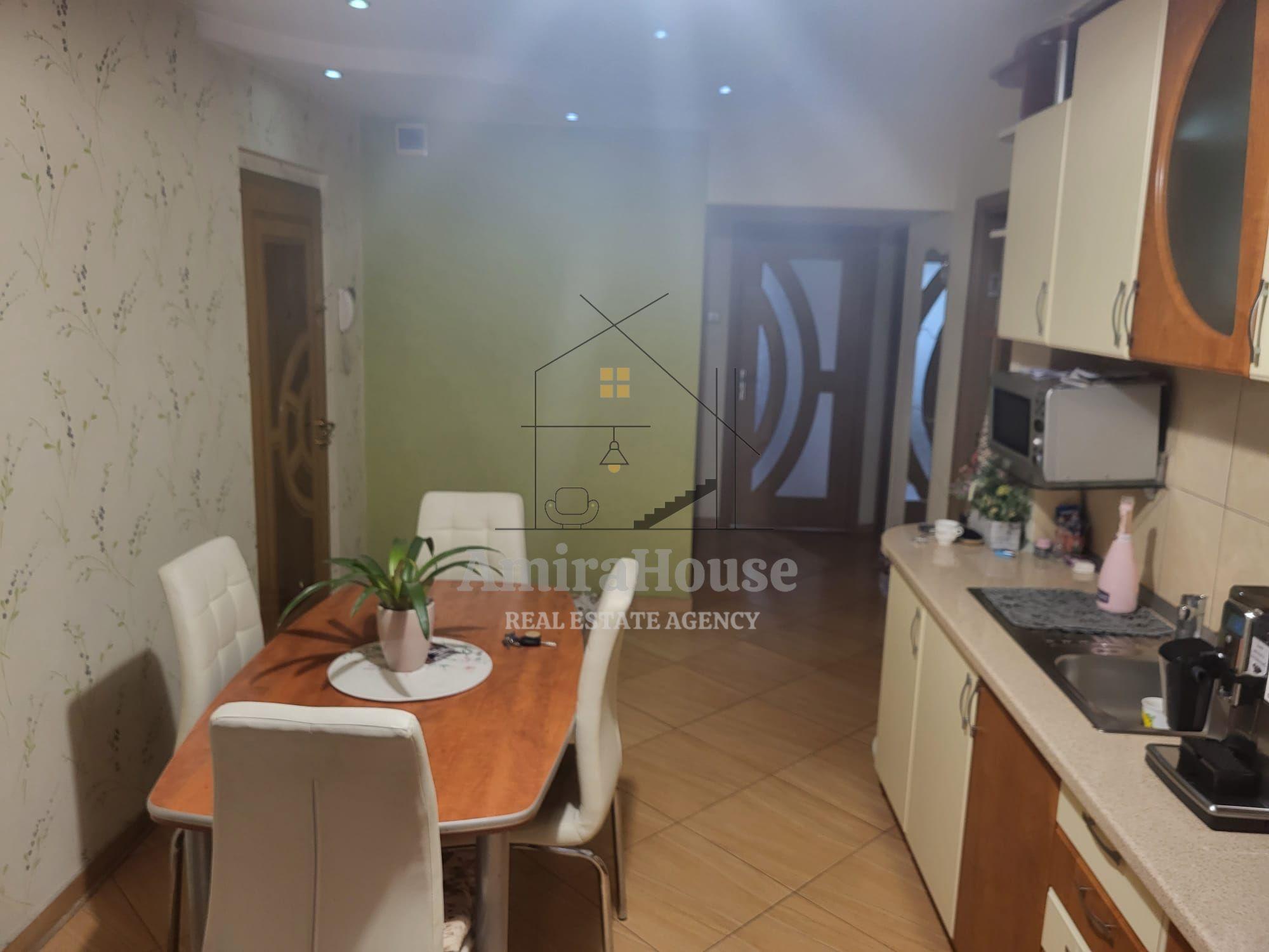 Apartament 3 camere zona Scortarilor etaj 3 din 4 - 4