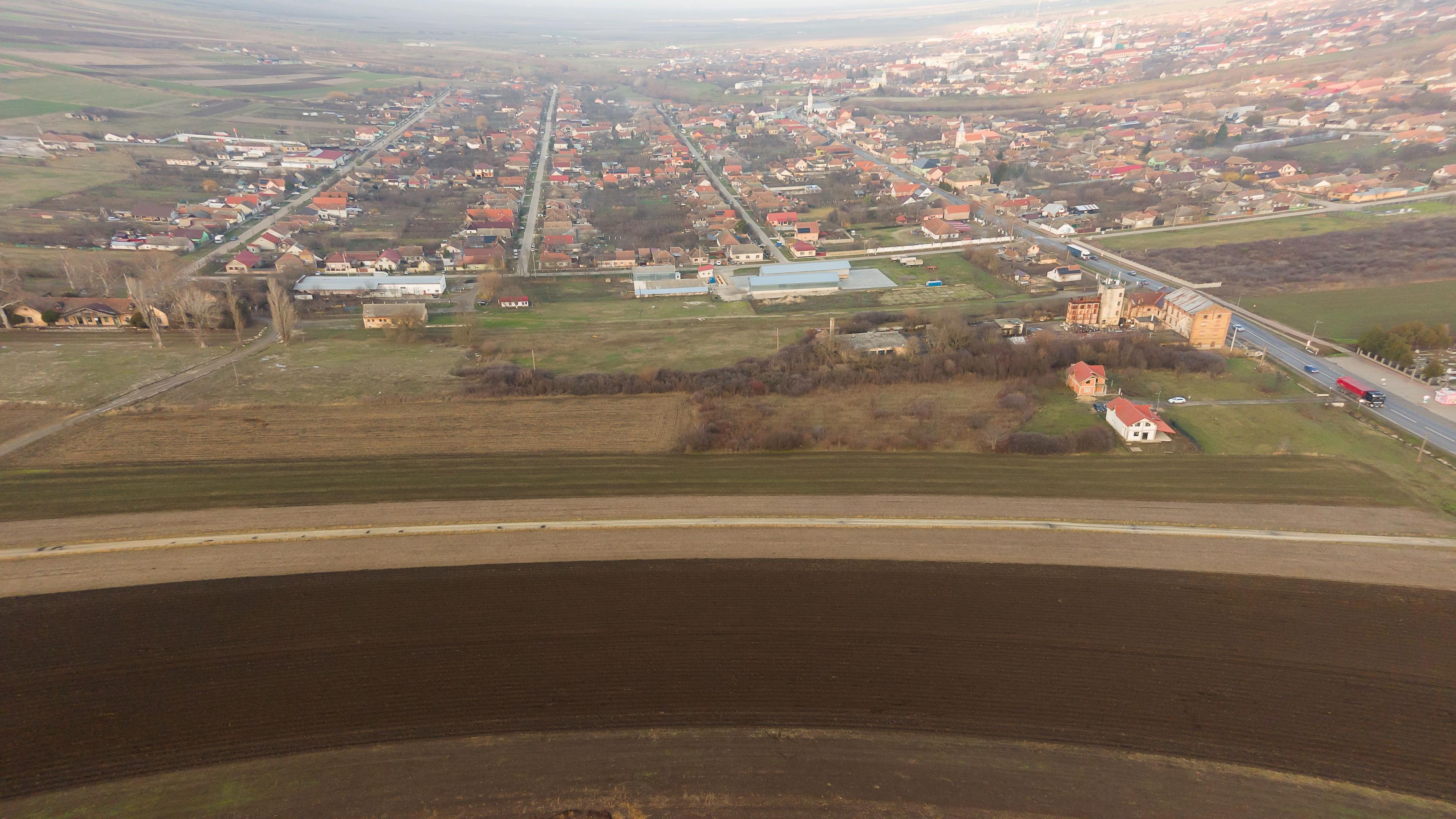 33 parcele intravilane 2 ha în Chișineu-Criș - 17