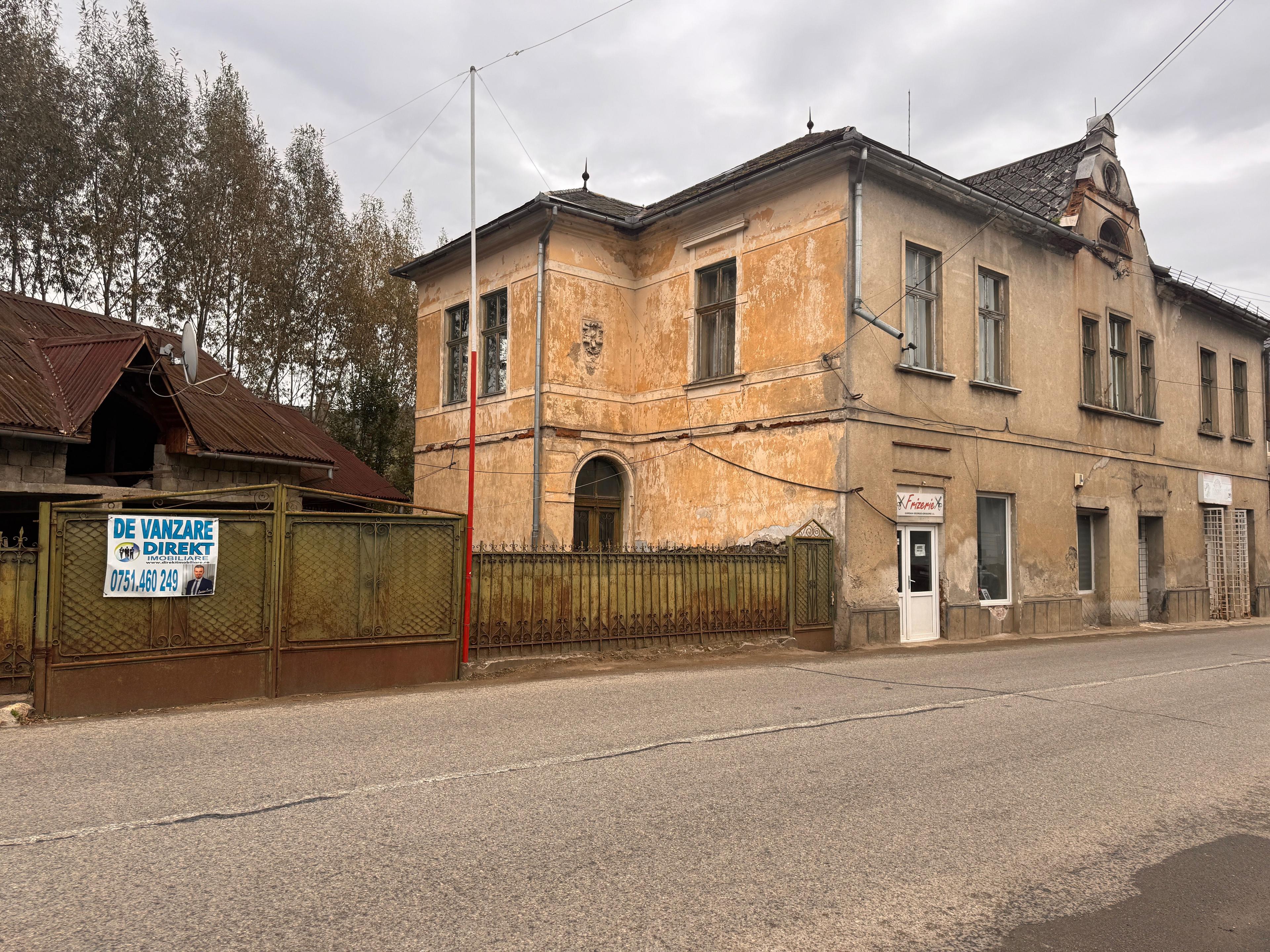 Spatiu comercial + Apartament de locuit - 2
