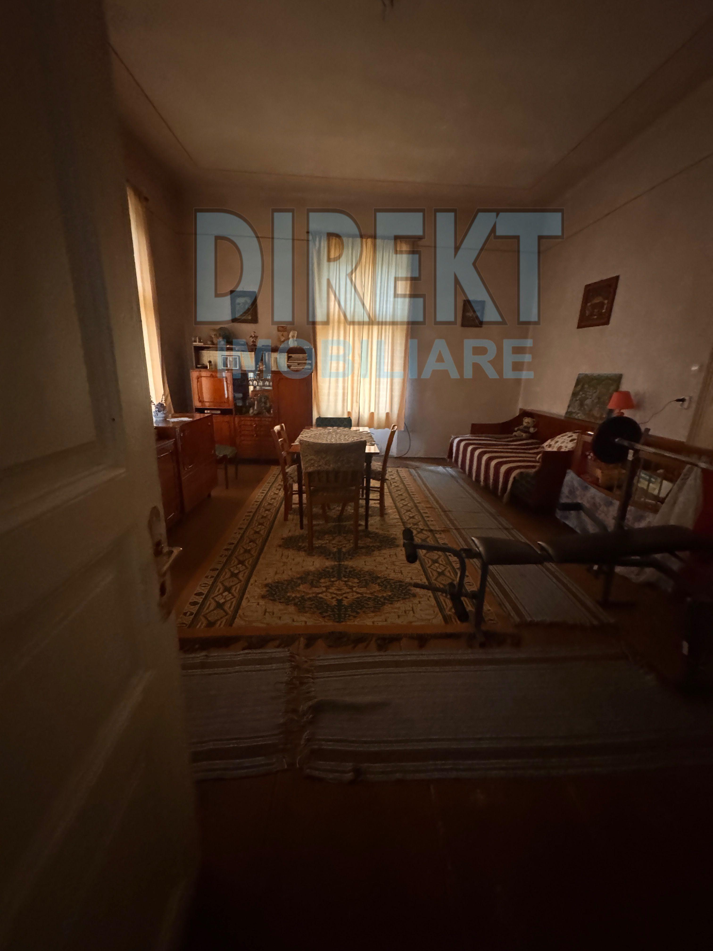 Spatiu comercial + Apartament de locuit - 8
