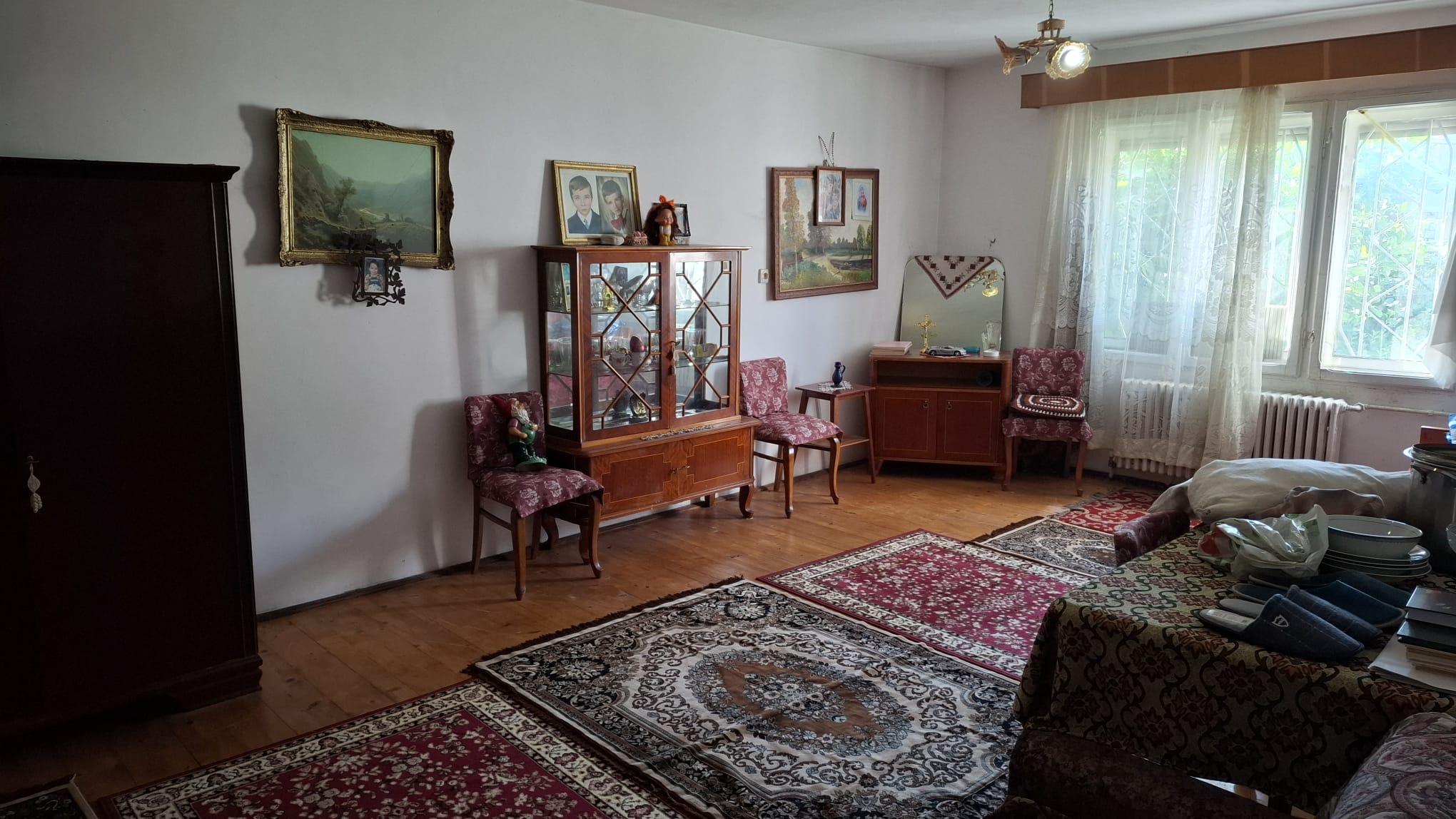 Casa p+1 + spatiu comercial + anexe Ploiesti - 11
