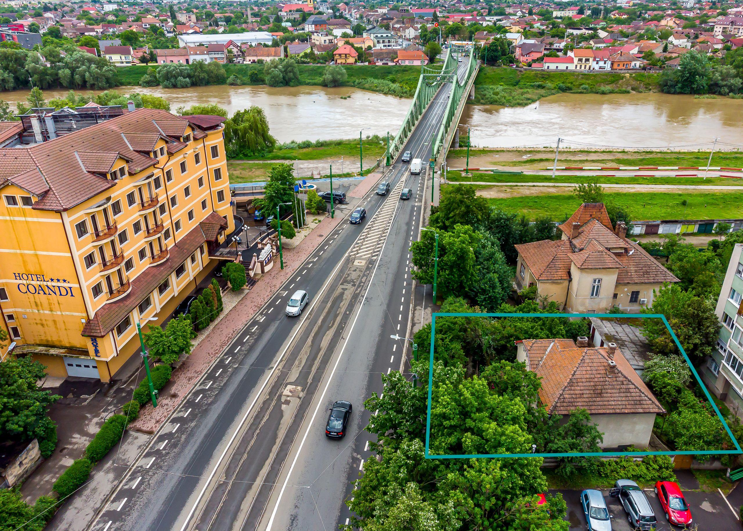 Vilă cu potențial pe Calea Romanilor - 1