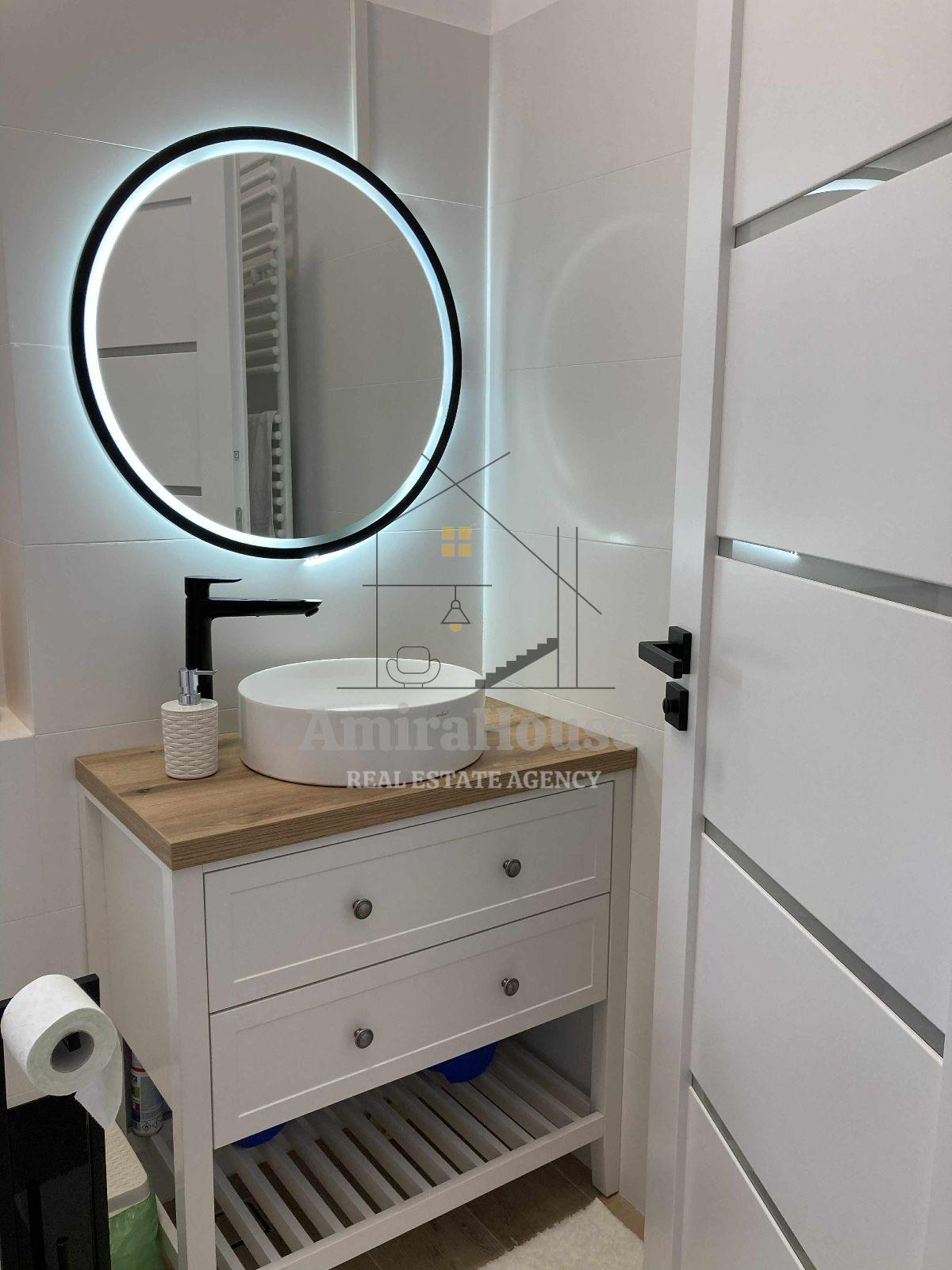 Apartament 3 camere, finisat mobilat, imobil nou THE NEST, str Scortarilor - 12